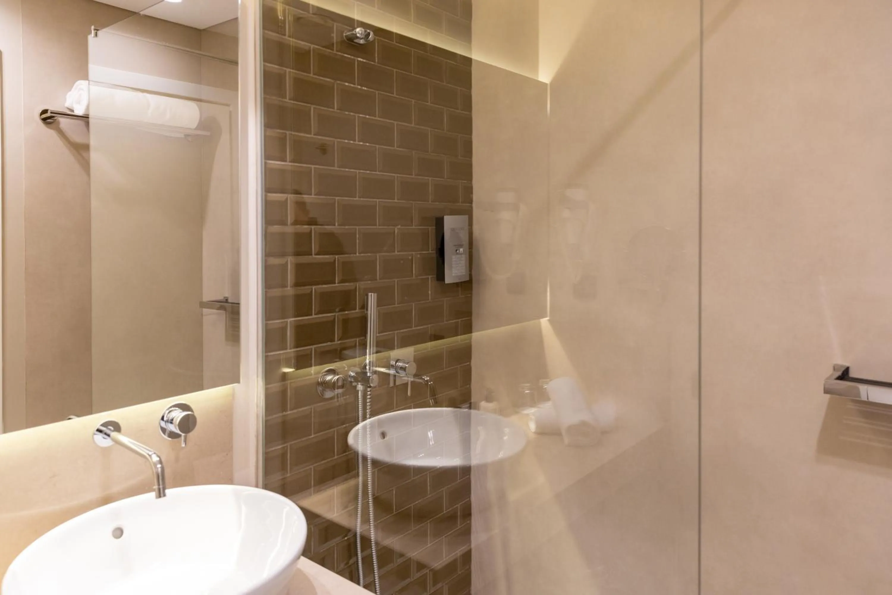 Bathroom in Avenida Boutique Hotel