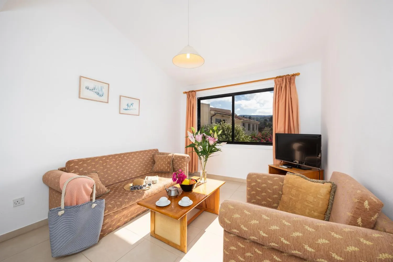 TV and multimedia in Tavros Hotel Apartments