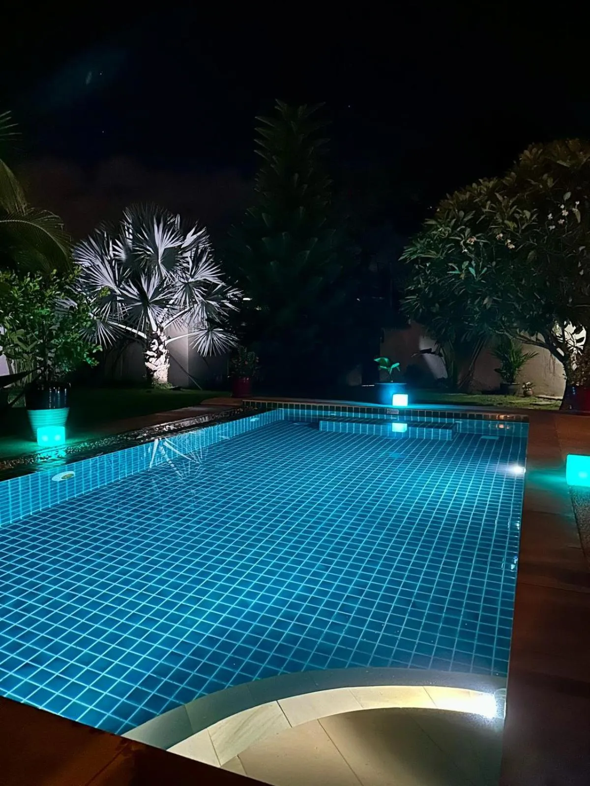 Swimming pool in Laura's Guest House-adult only-