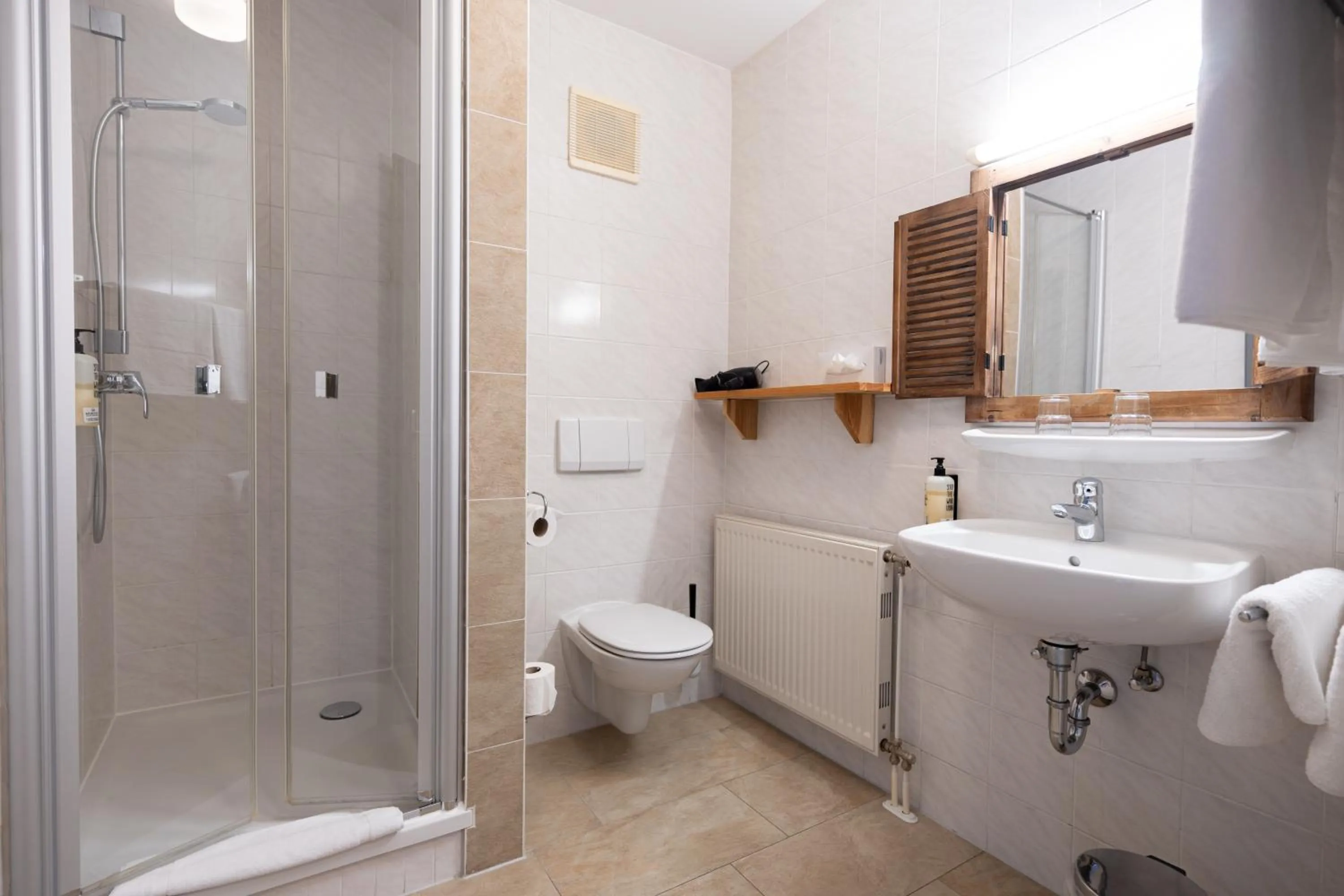 Shower in Heimat - Das Natur Resort