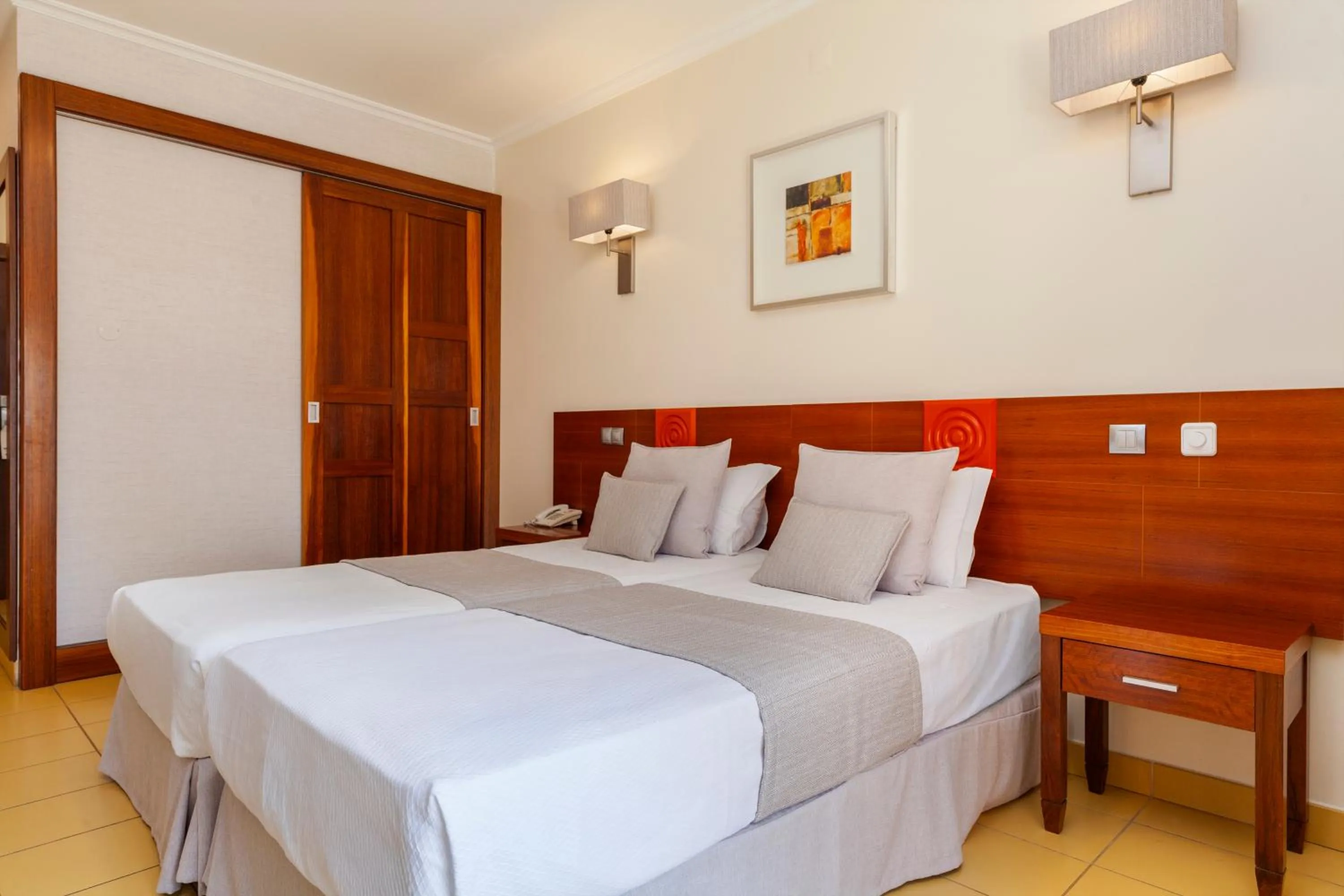 Bed in Hotel Praia Sol