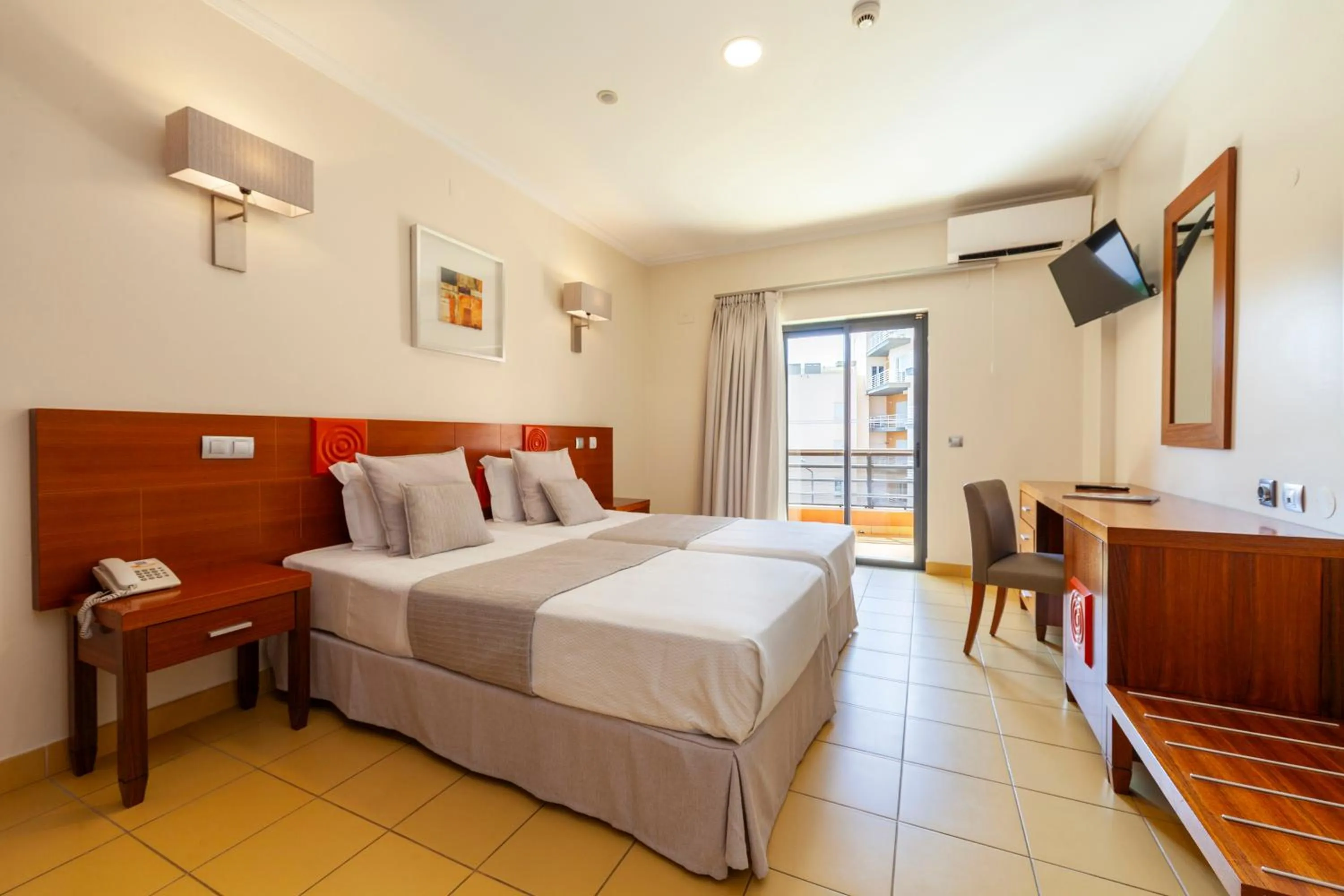 Bed in Hotel Praia Sol