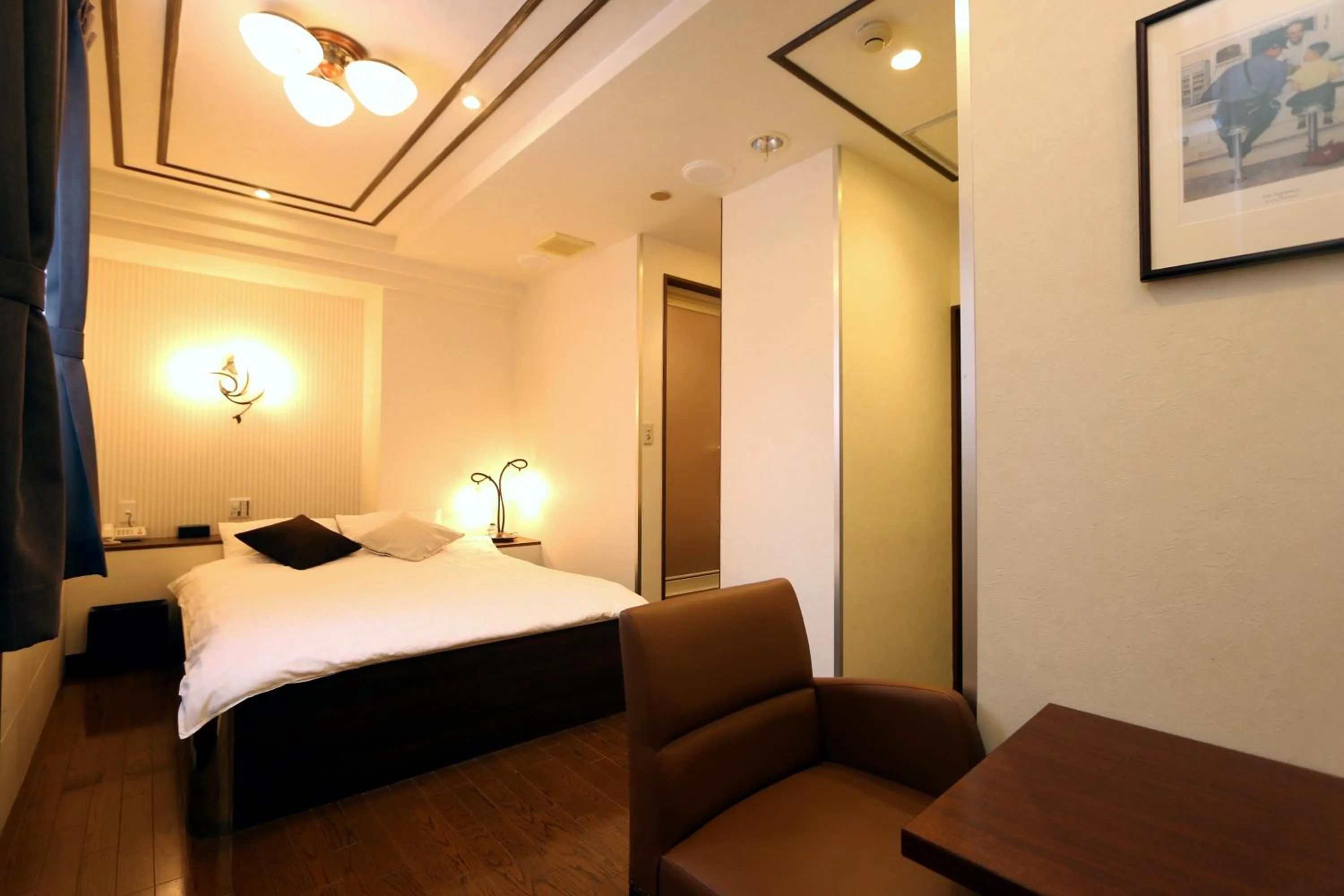 Photo of the whole room, Bed in Hotel 3 O'Clock Tennoji