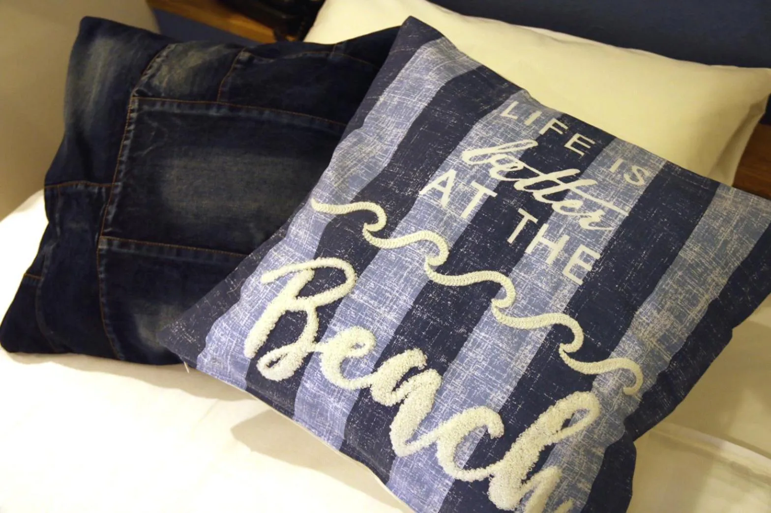 Photo of the whole room, Bed in Hotel 3 O'Clock Tennoji