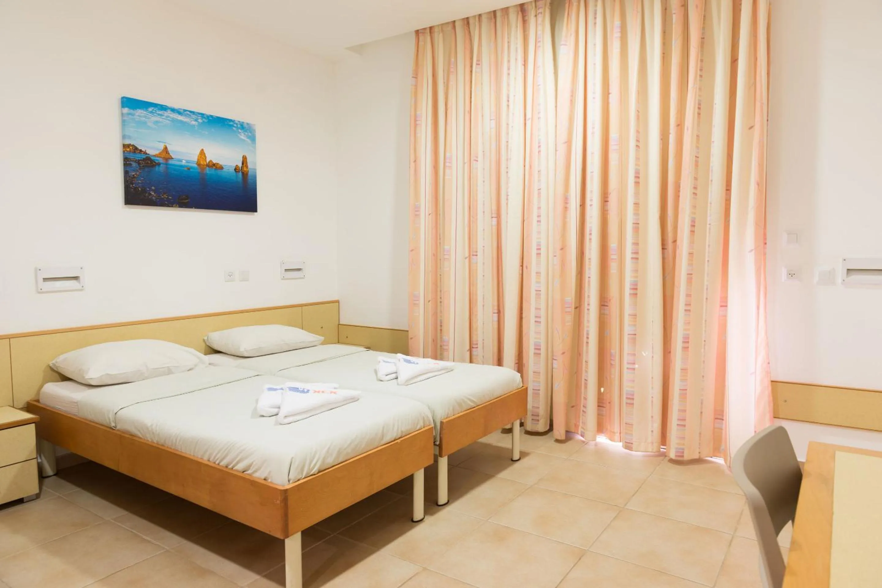 Bed in HI - Ein Gedi Hostel