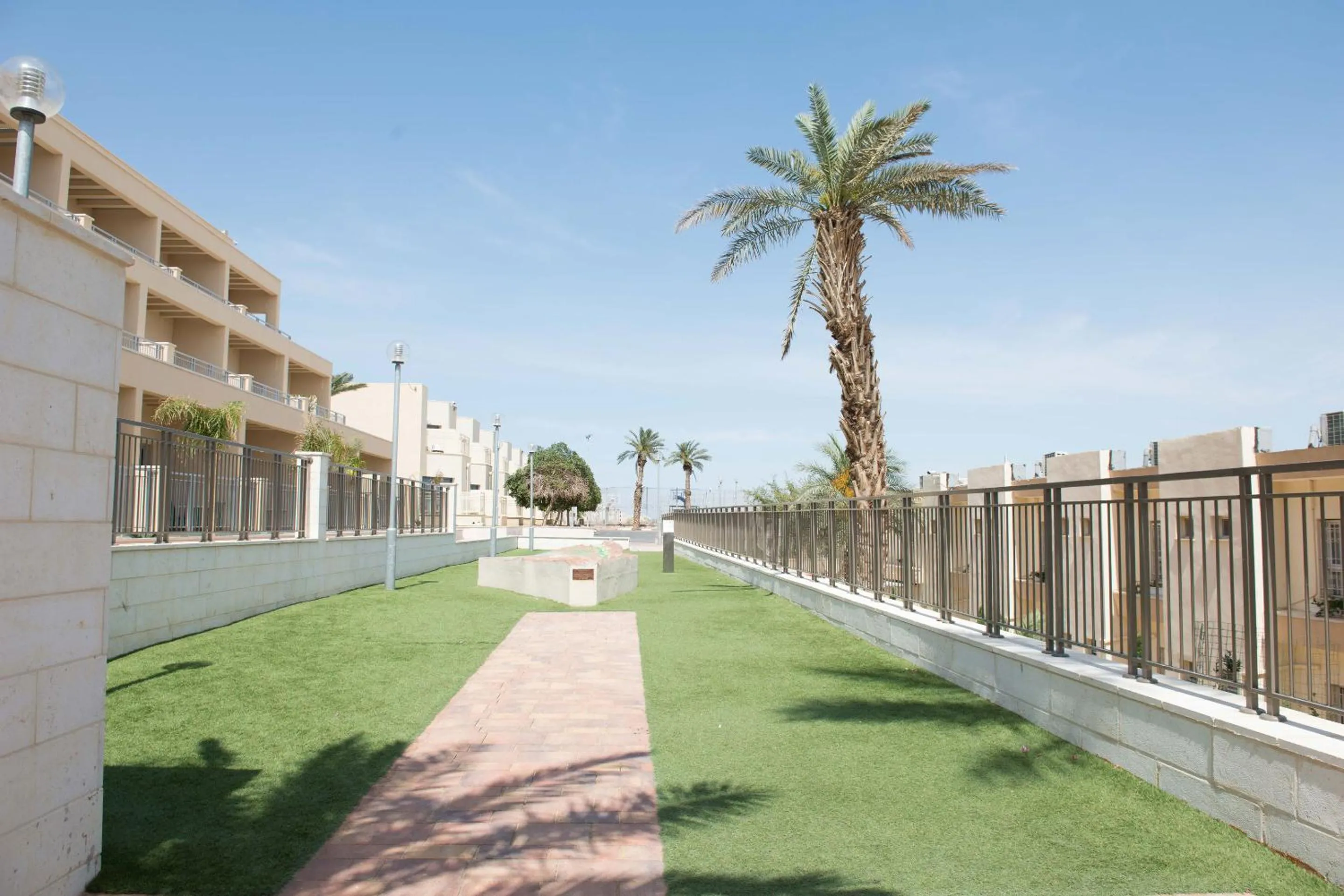 Property building in HI - Ein Gedi Hostel