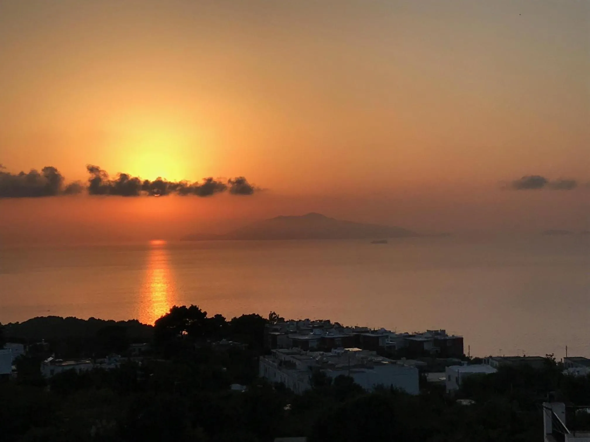 R&D Rest and Dream Capri