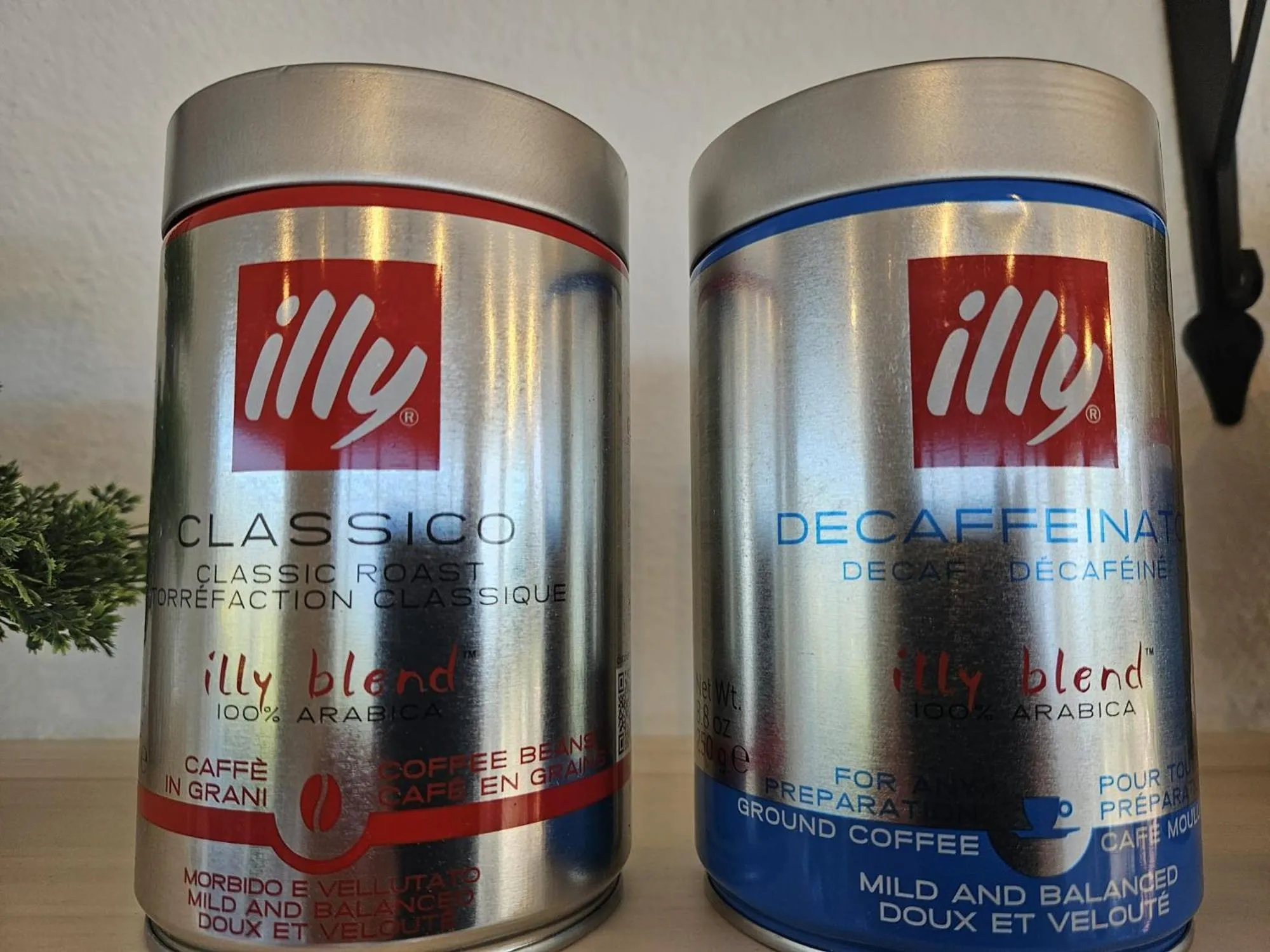 Coffee/tea facilities in La Roqueta Hotel