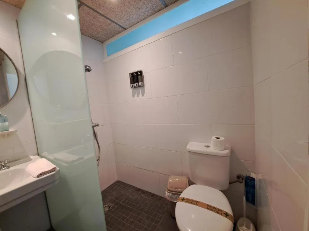 Shower in La Roqueta Hotel