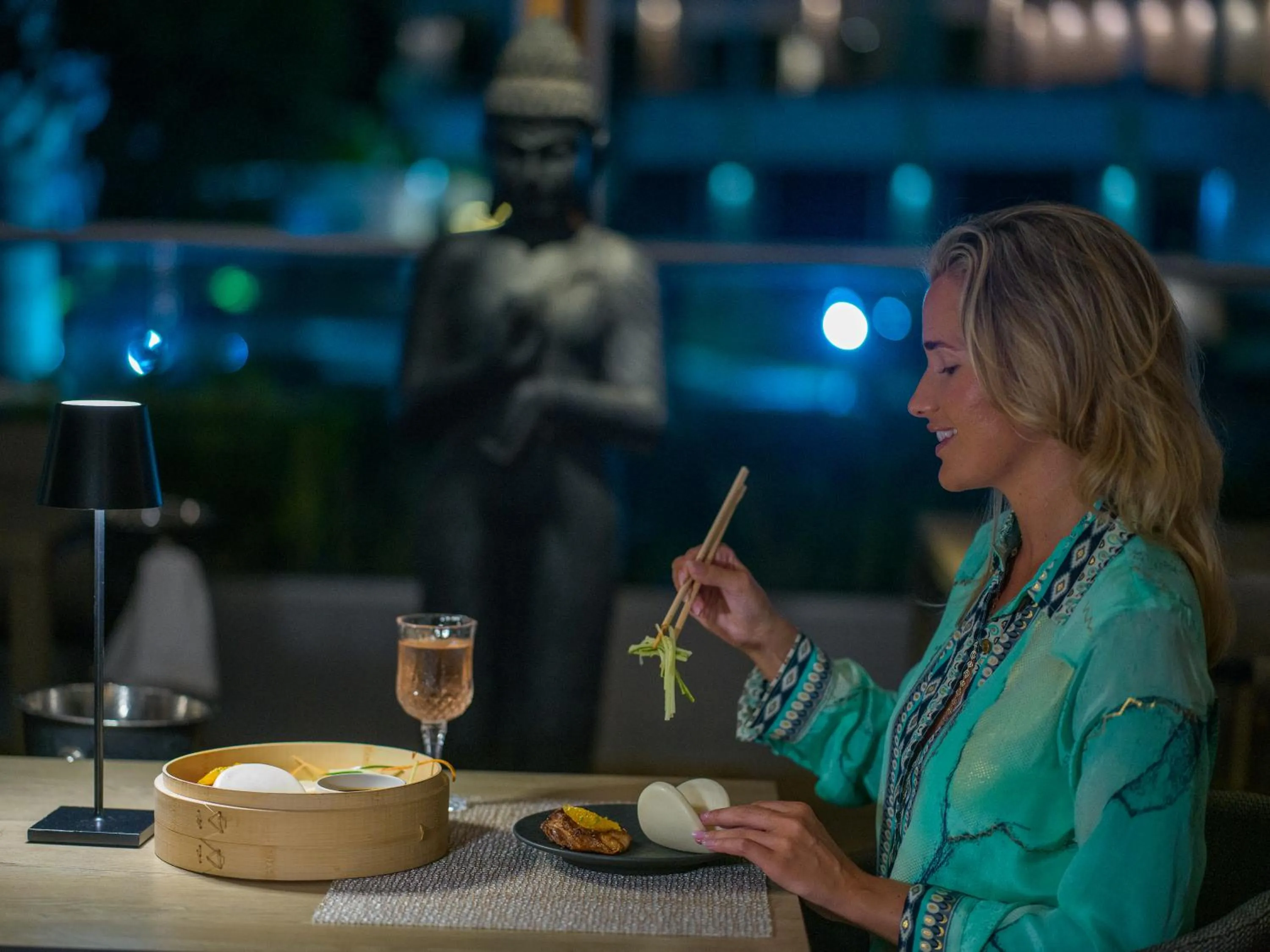 Restaurant/places to eat in Neptune Luxury Resort