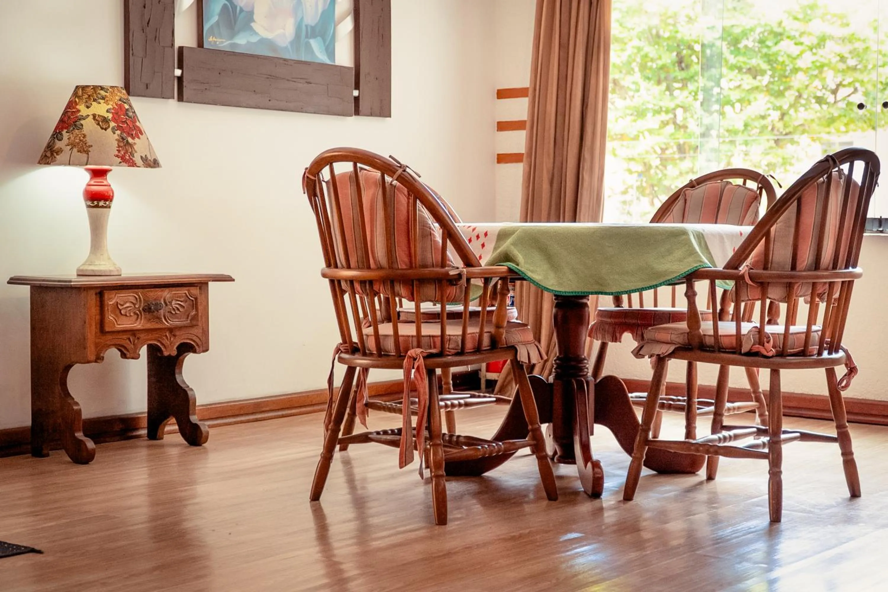 Living room in Hotel Geneve - 2km do Capivari