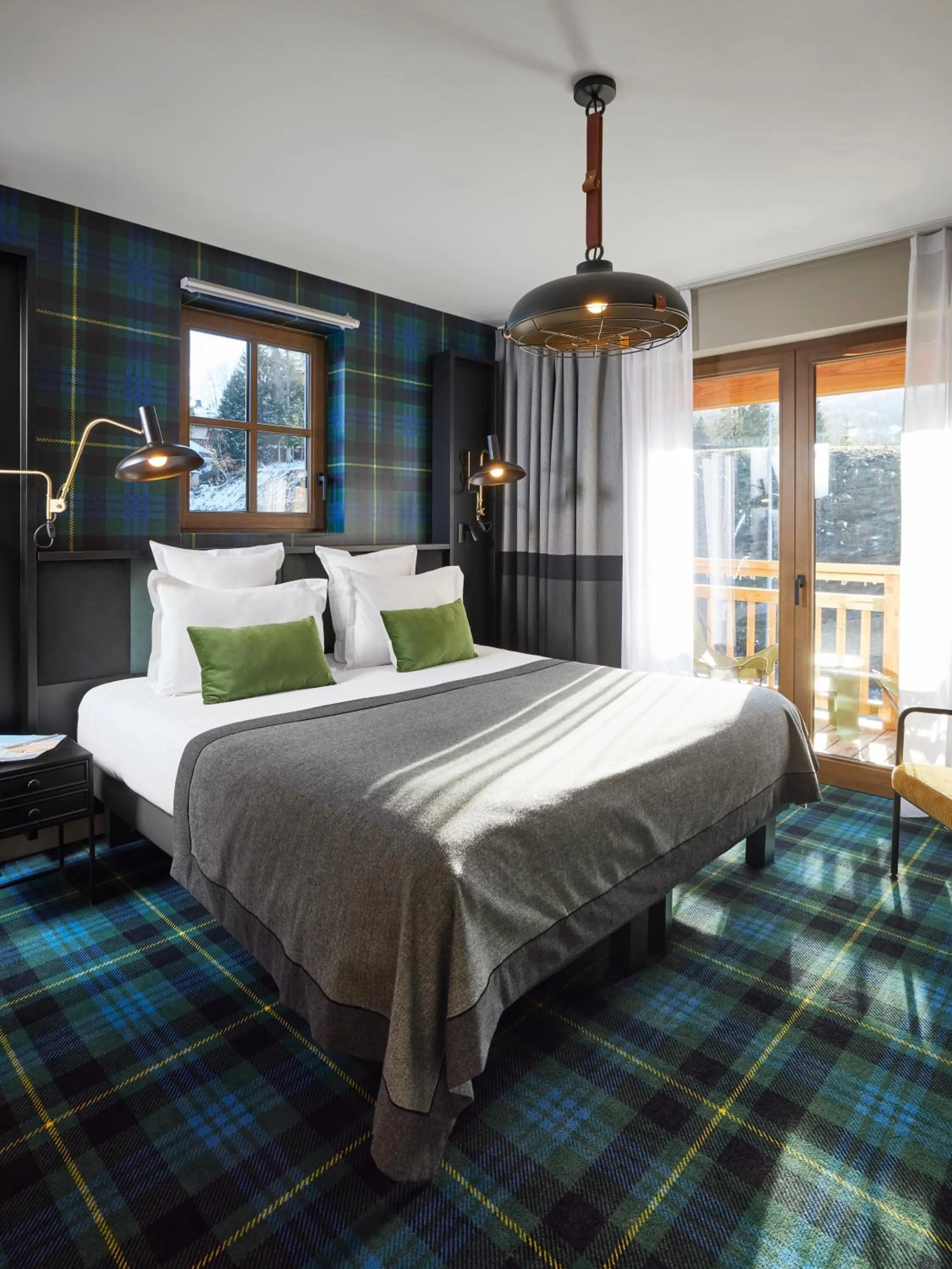 Bedroom, Bed in Chalet Alpen Valley, Mont-Blanc