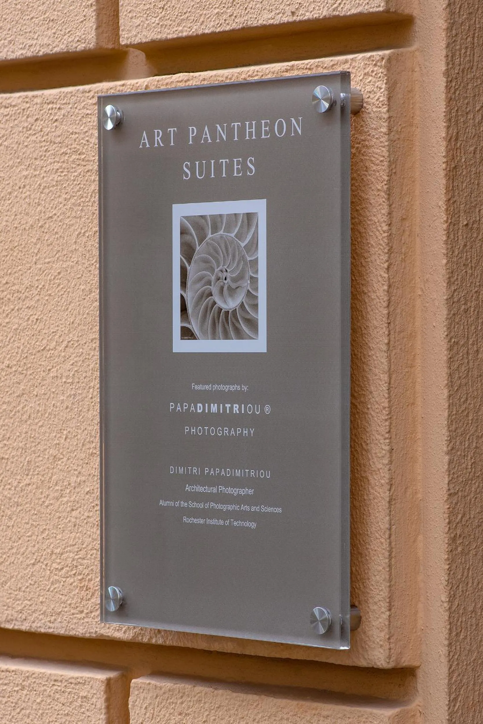 Logo/Certificate/Sign in Art Pantheon - Suites & Apartments