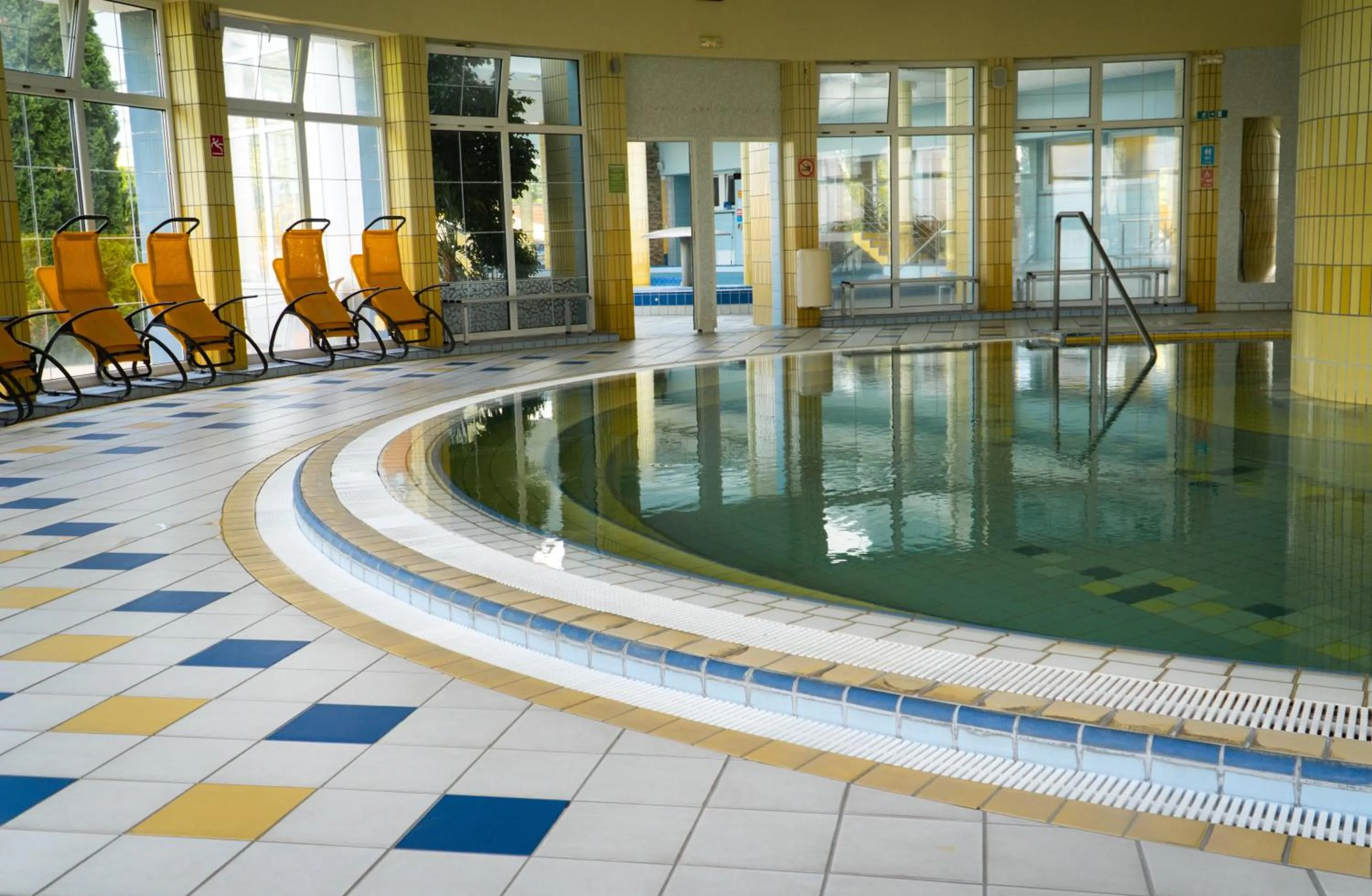 Swimming pool in Hotel Thermalpark