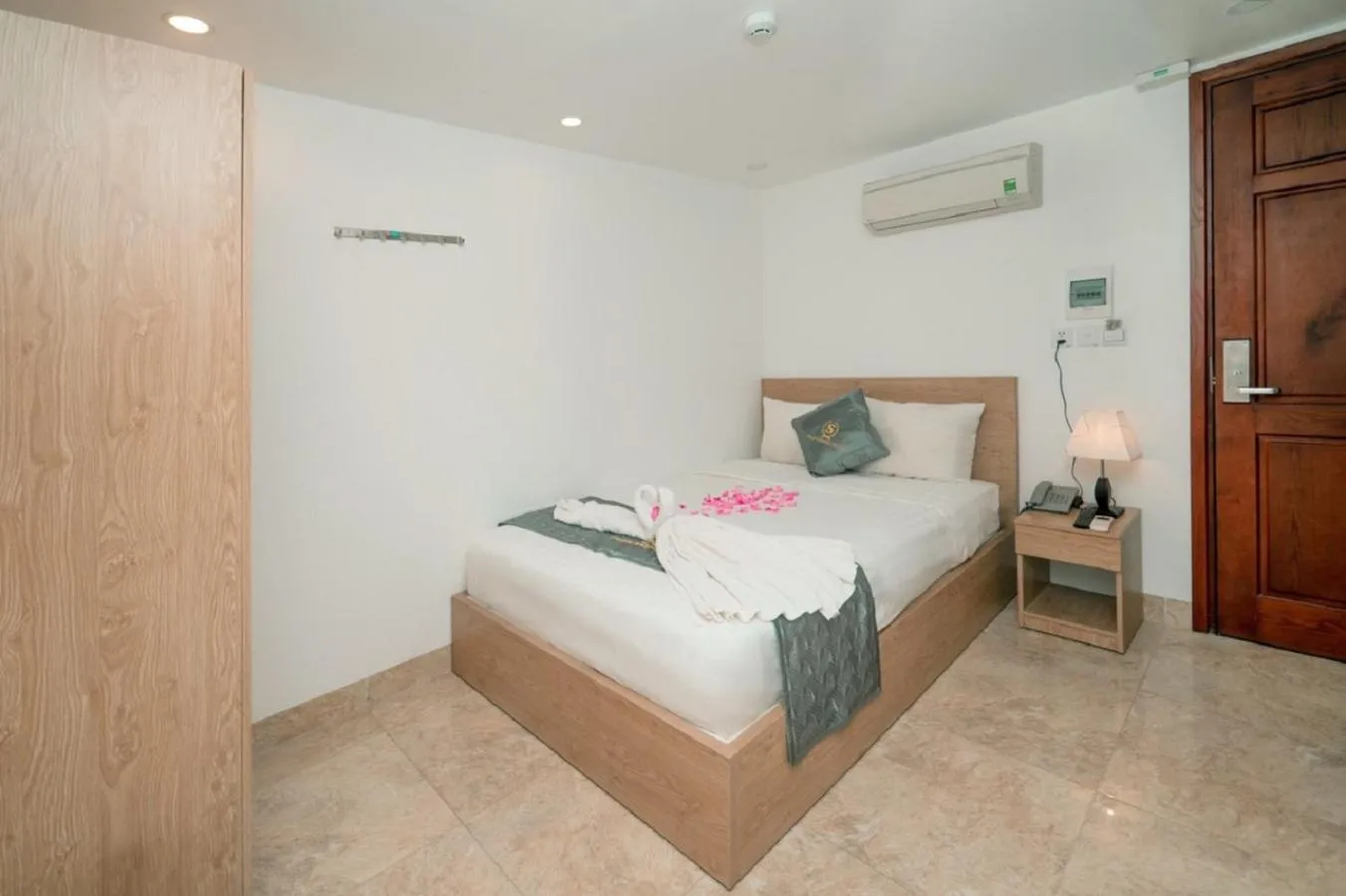 Deluxe Double Room in Gold Summer 2 Hotel