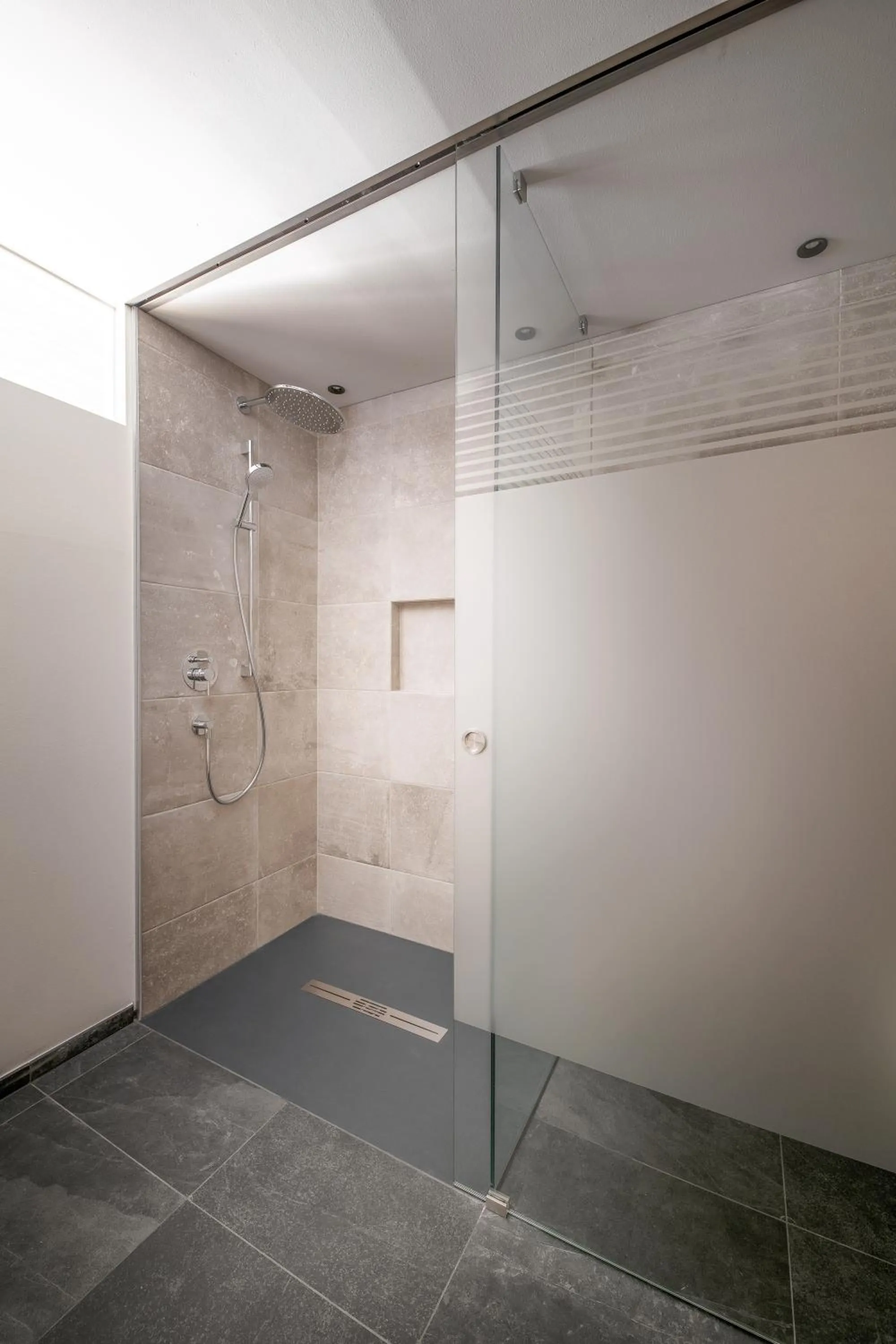 Shower in Glanz & Glory Appartements Längenfeld
