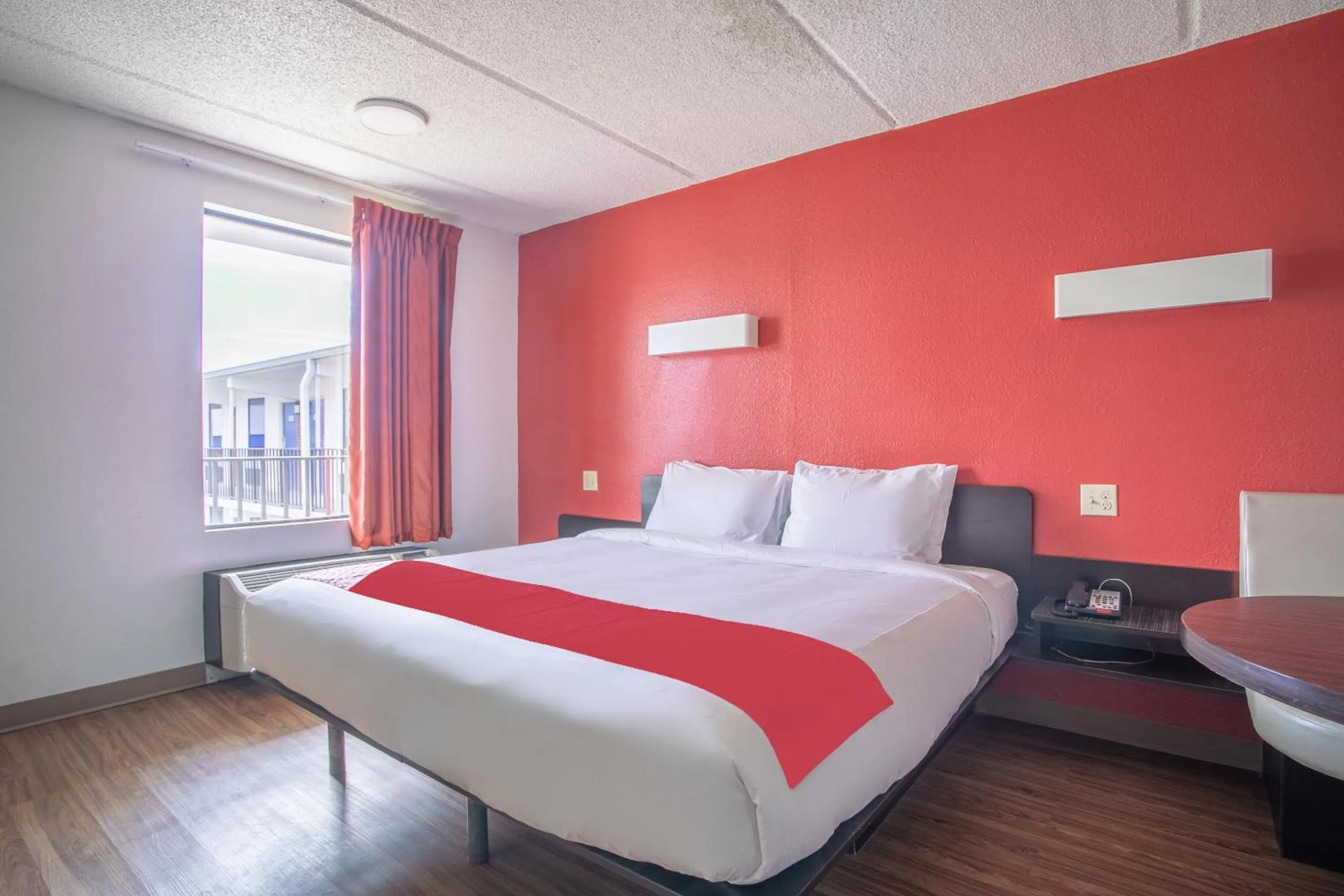 Bedroom in OYO Hotel Lake Park-Valdosta I-75