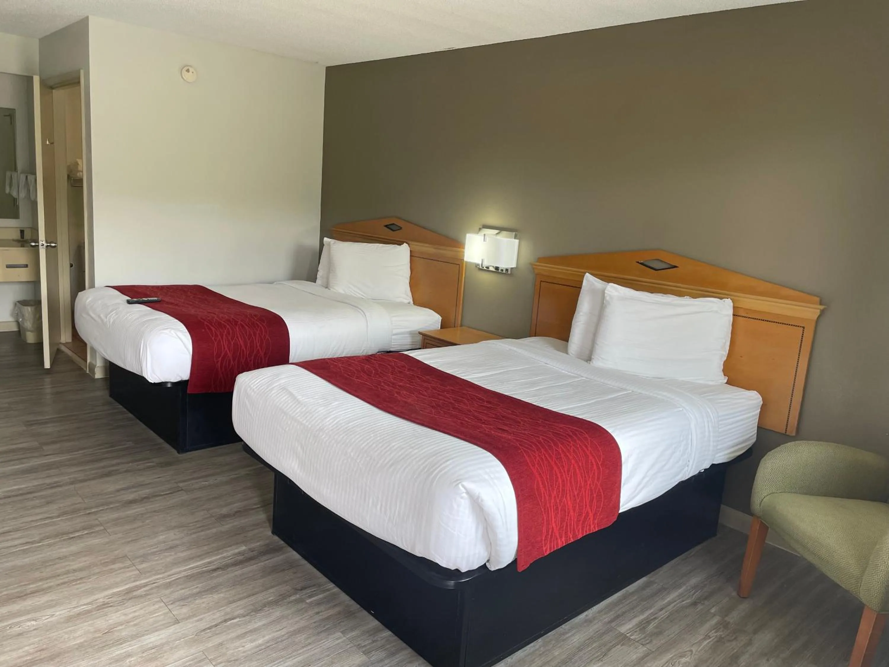 Bed in Budget Inn Timmonsville