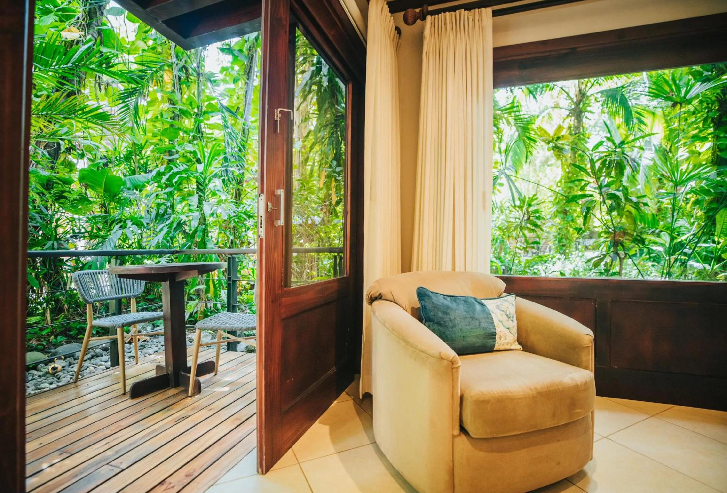 Balcony/Terrace in Hotel Bosque del Mar Playa Hermosa