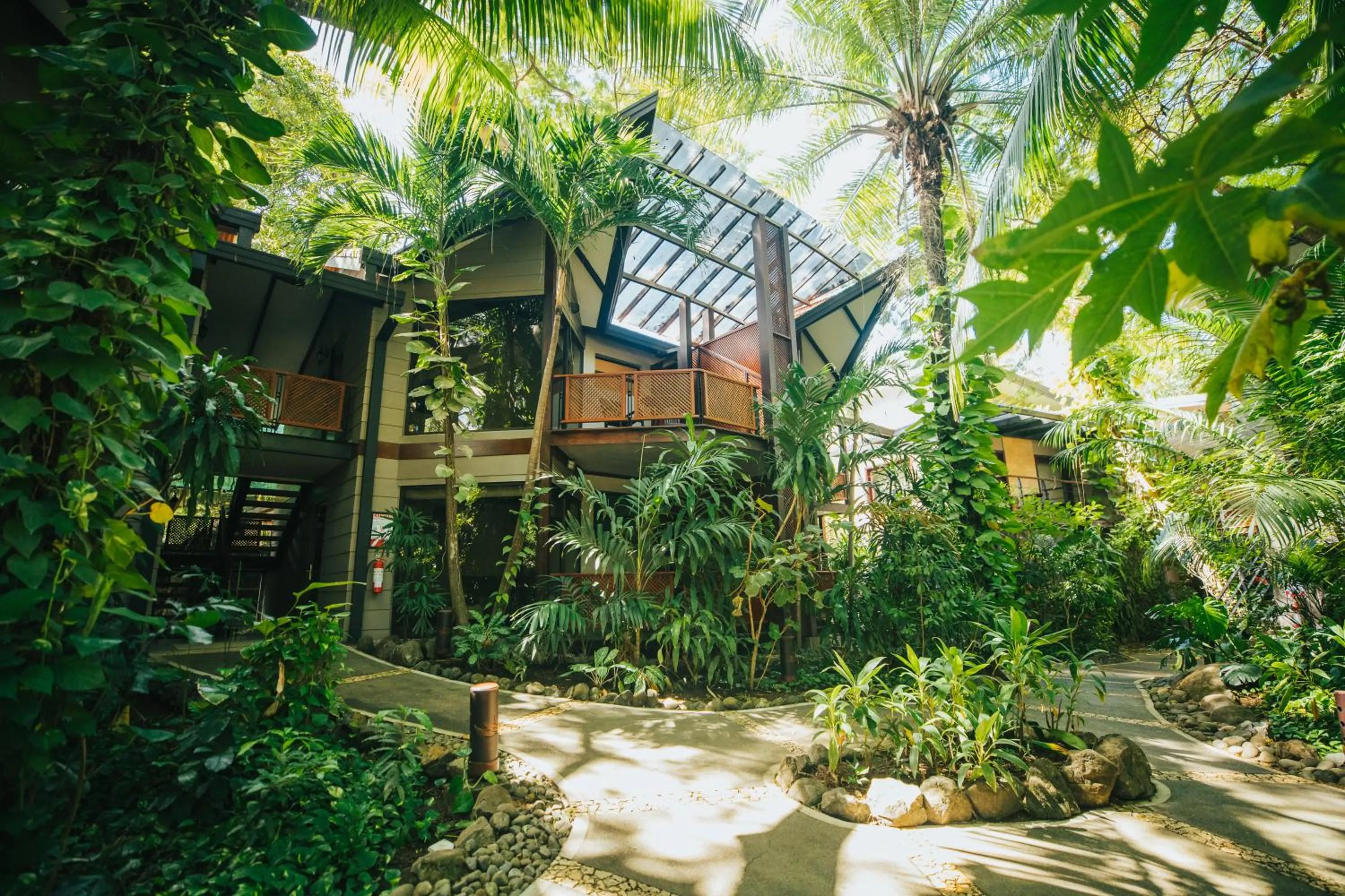 Garden view in Hotel Bosque del Mar Playa Hermosa