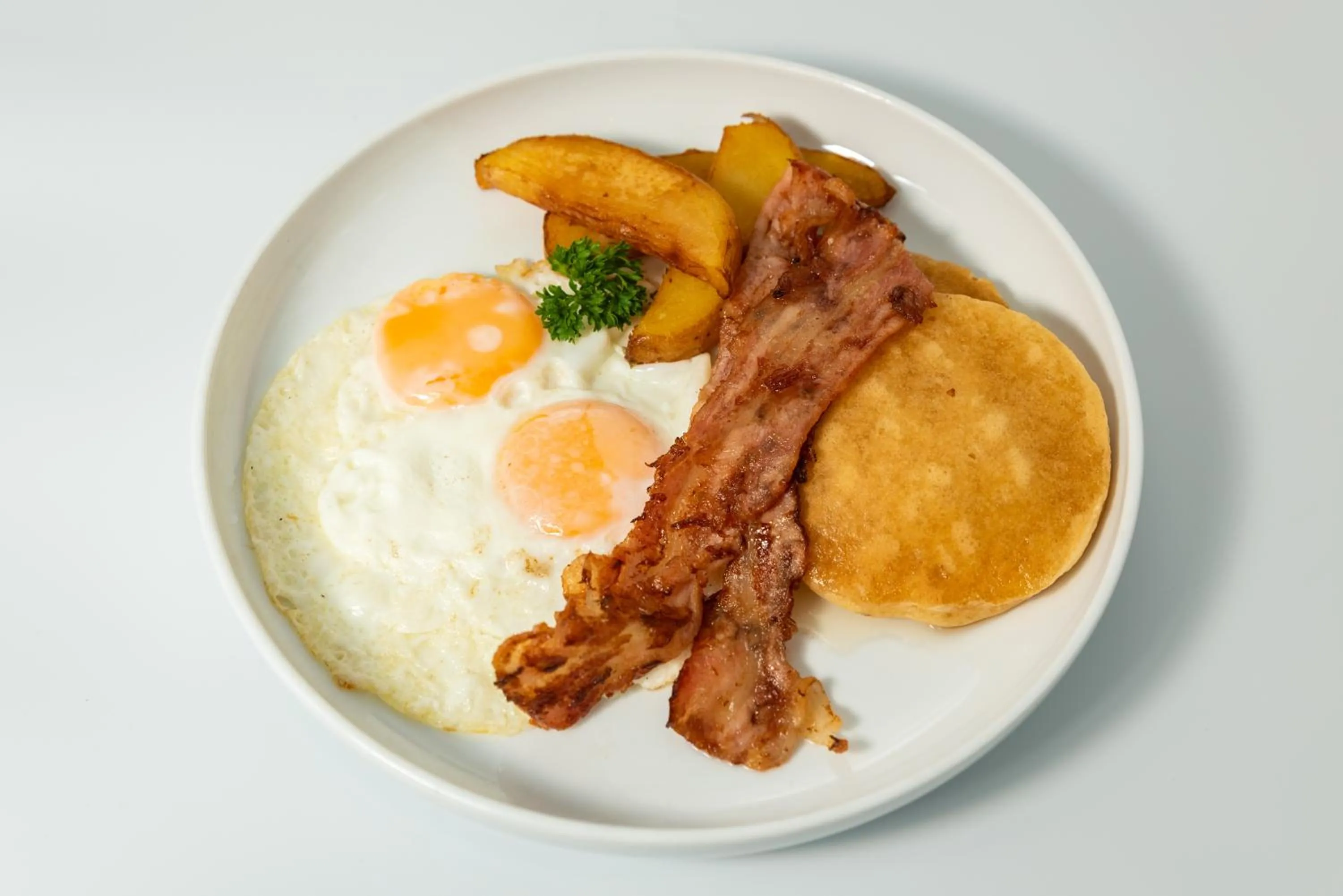 Breakfast in Lub d Koh Samui Chaweng Beach - Beachfront & Vibrant Social Vibe