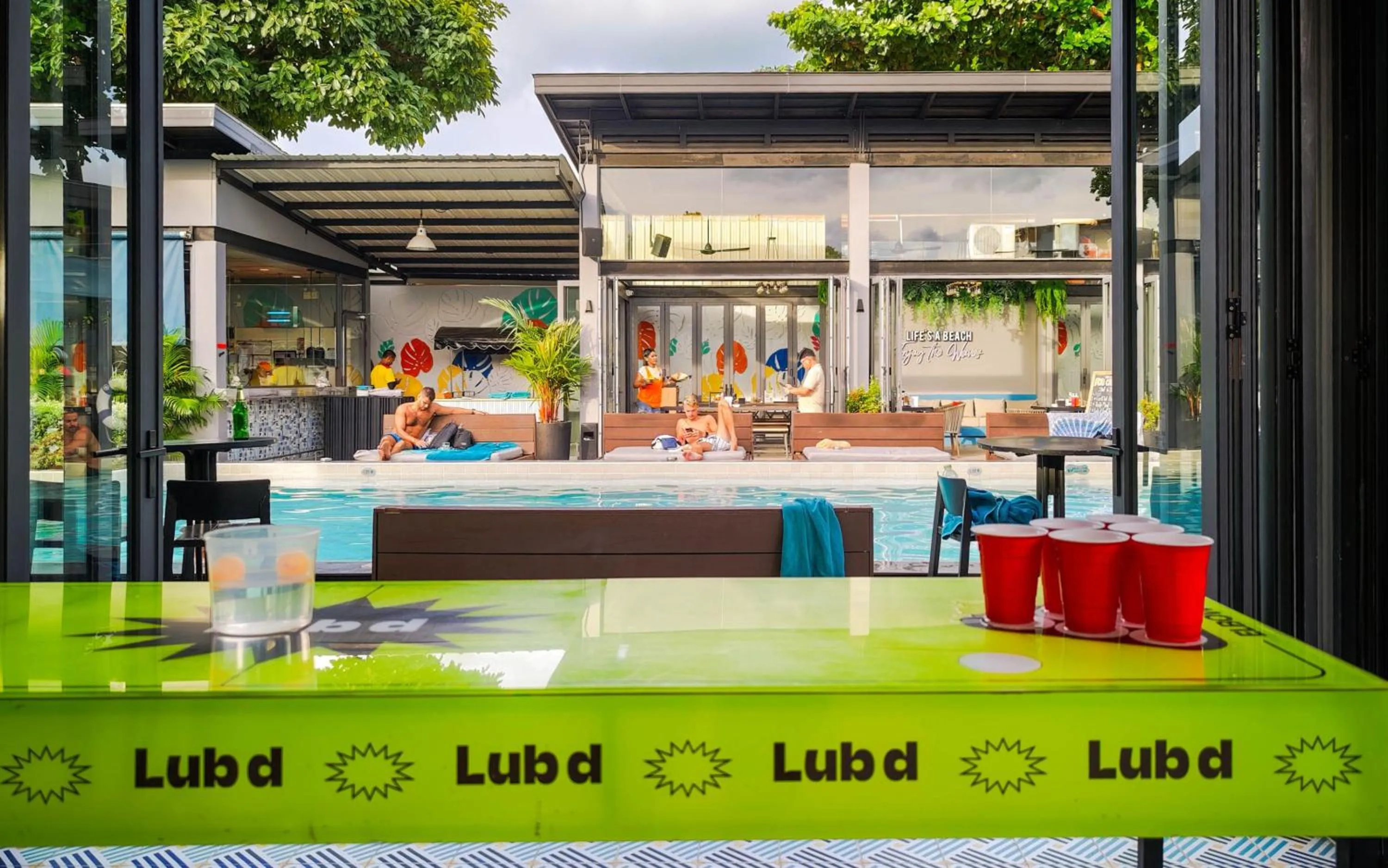 Swimming pool in Lub d Koh Samui Chaweng Beach - Beachfront & Vibrant Social Vibe