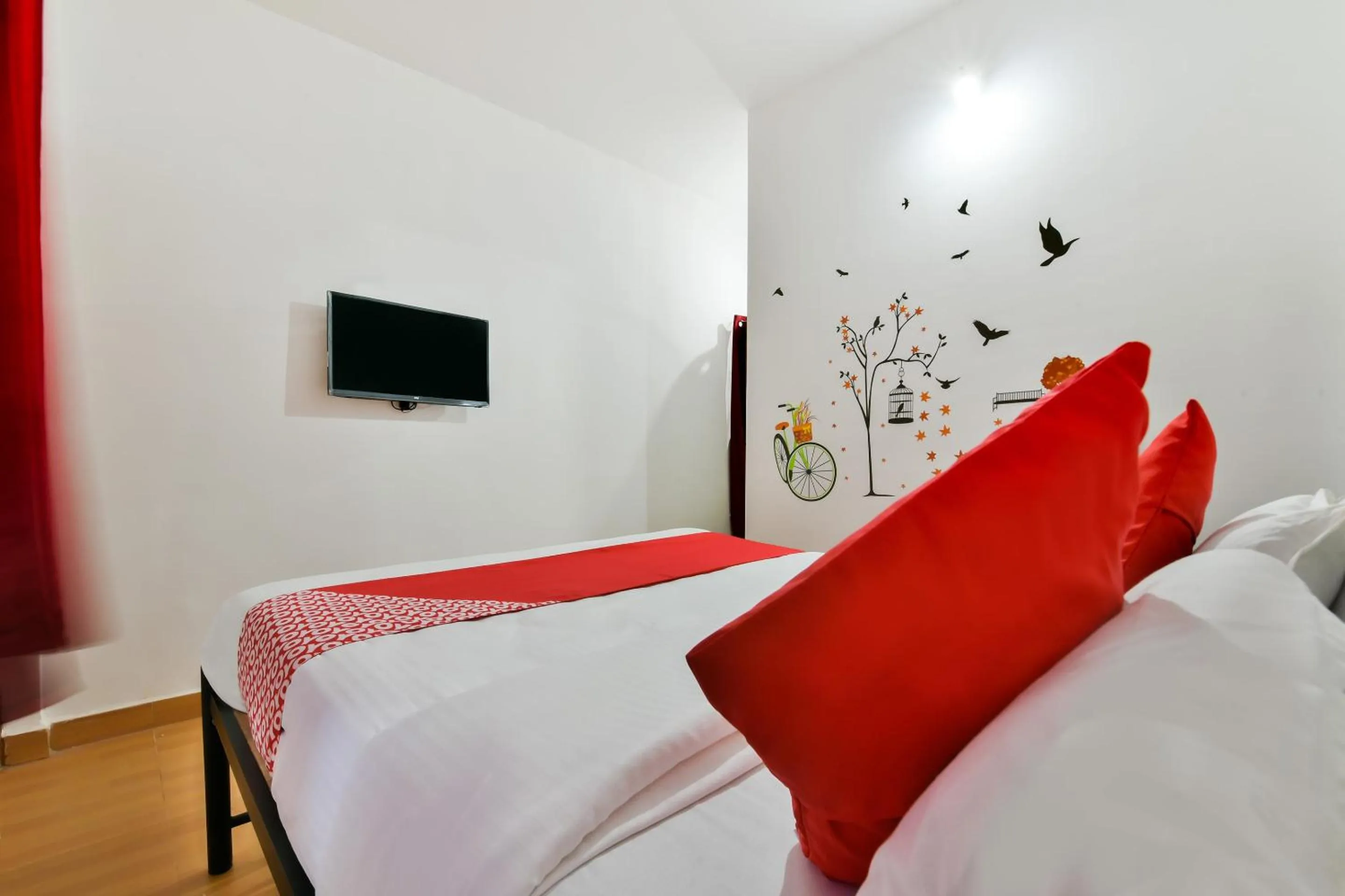 Bedroom in Hotel O Route Near Calangute Beach