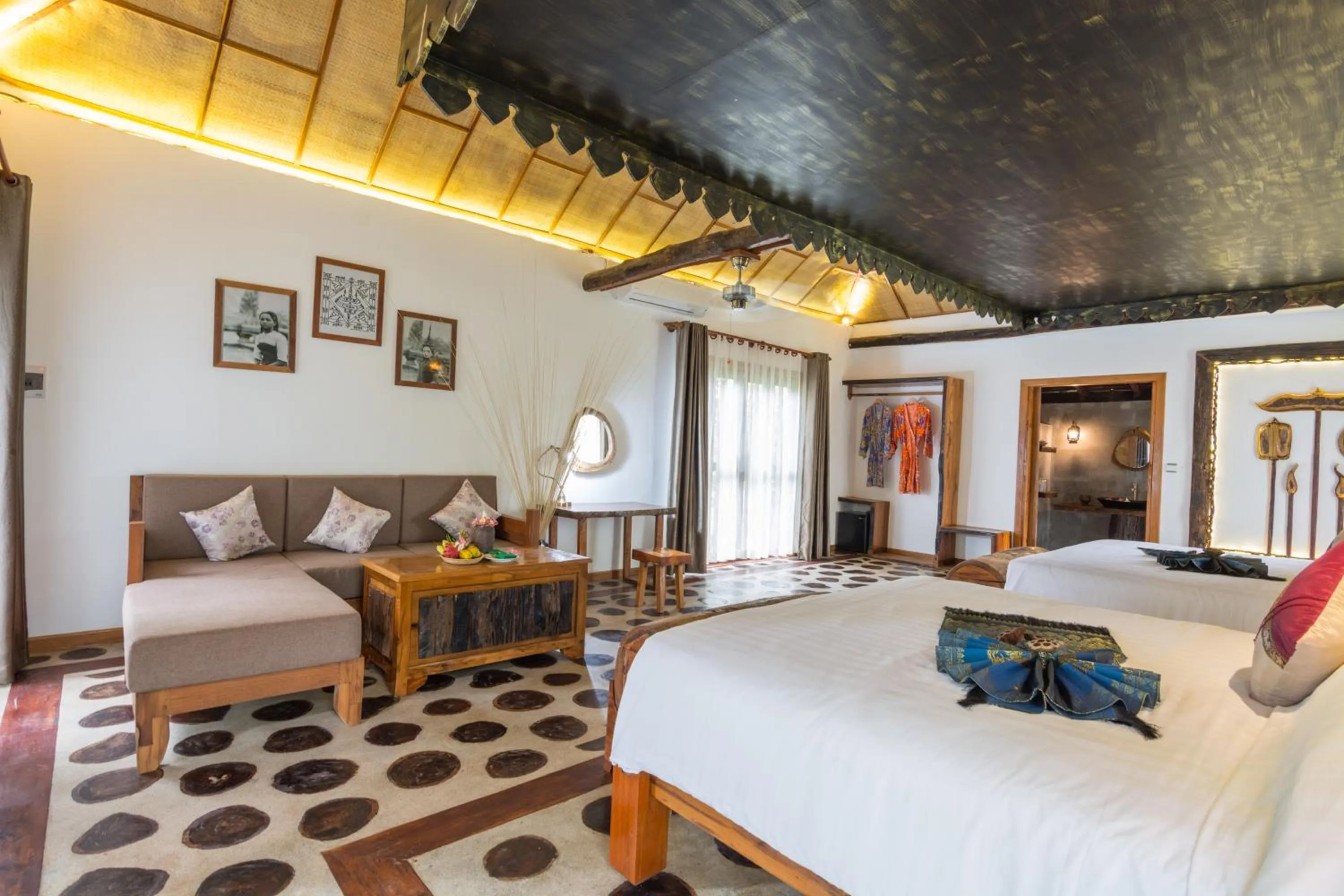 Photo of the whole room, Bed in Bong Thom Forest Lodge