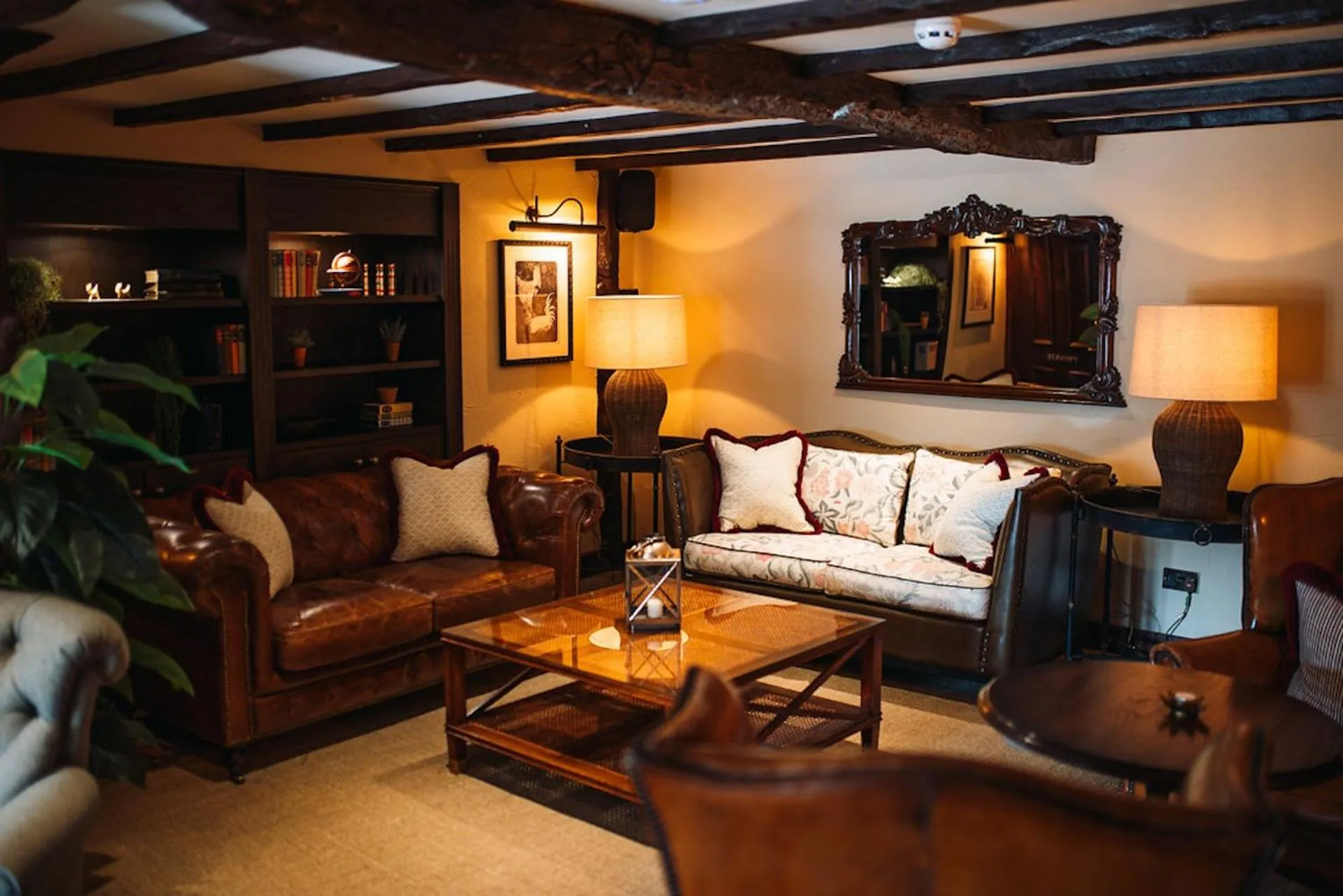 Living room in Eliot Arms