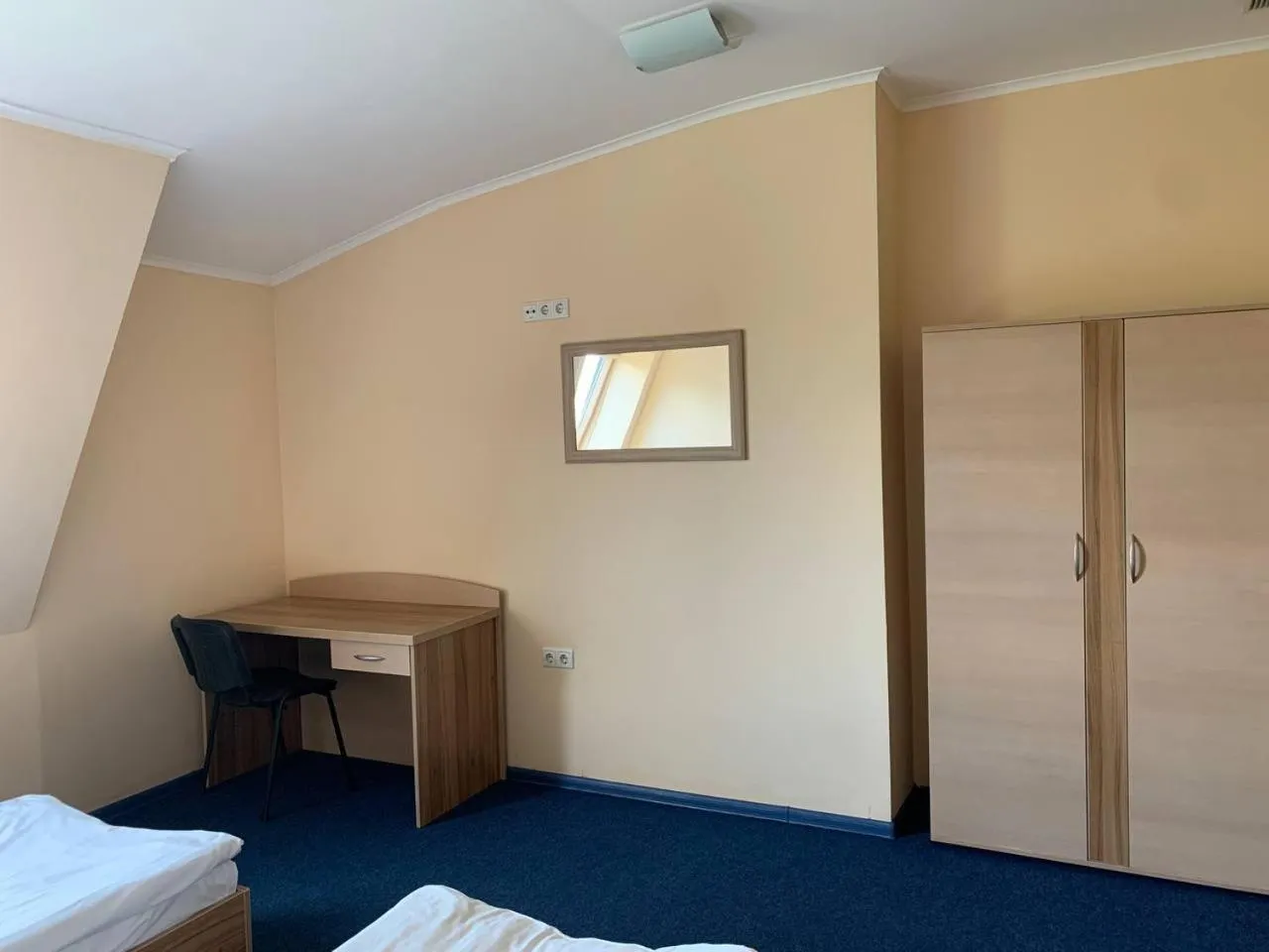 Bed in Budget Hotel Ekotel