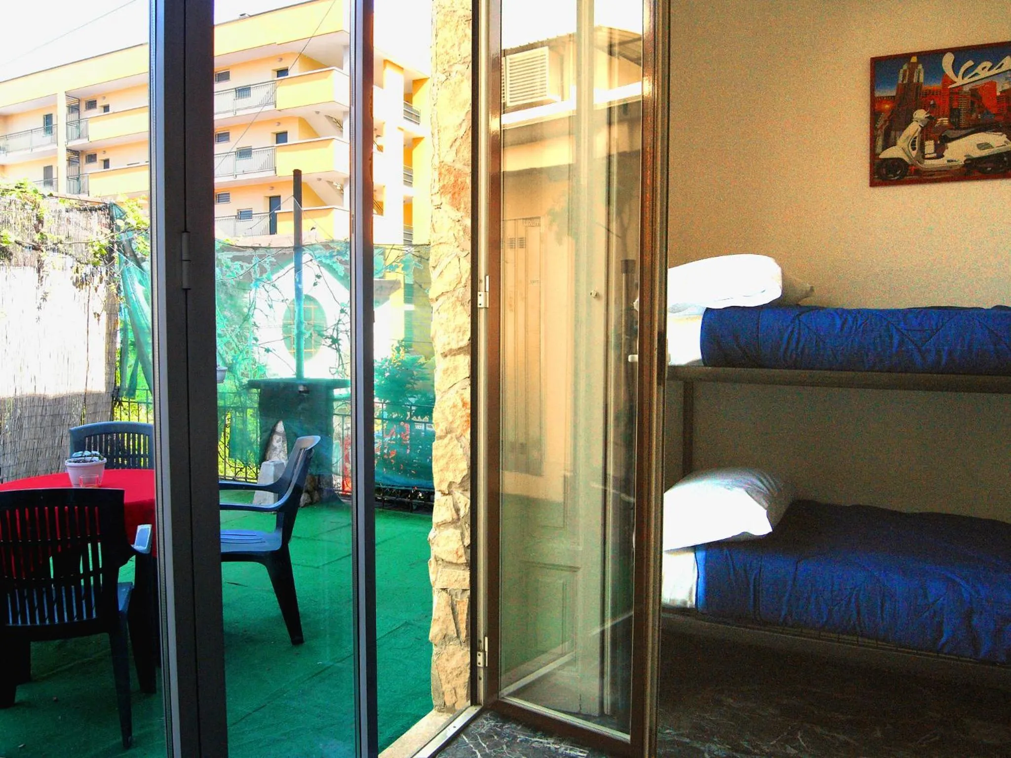 Bedroom in Hostel California