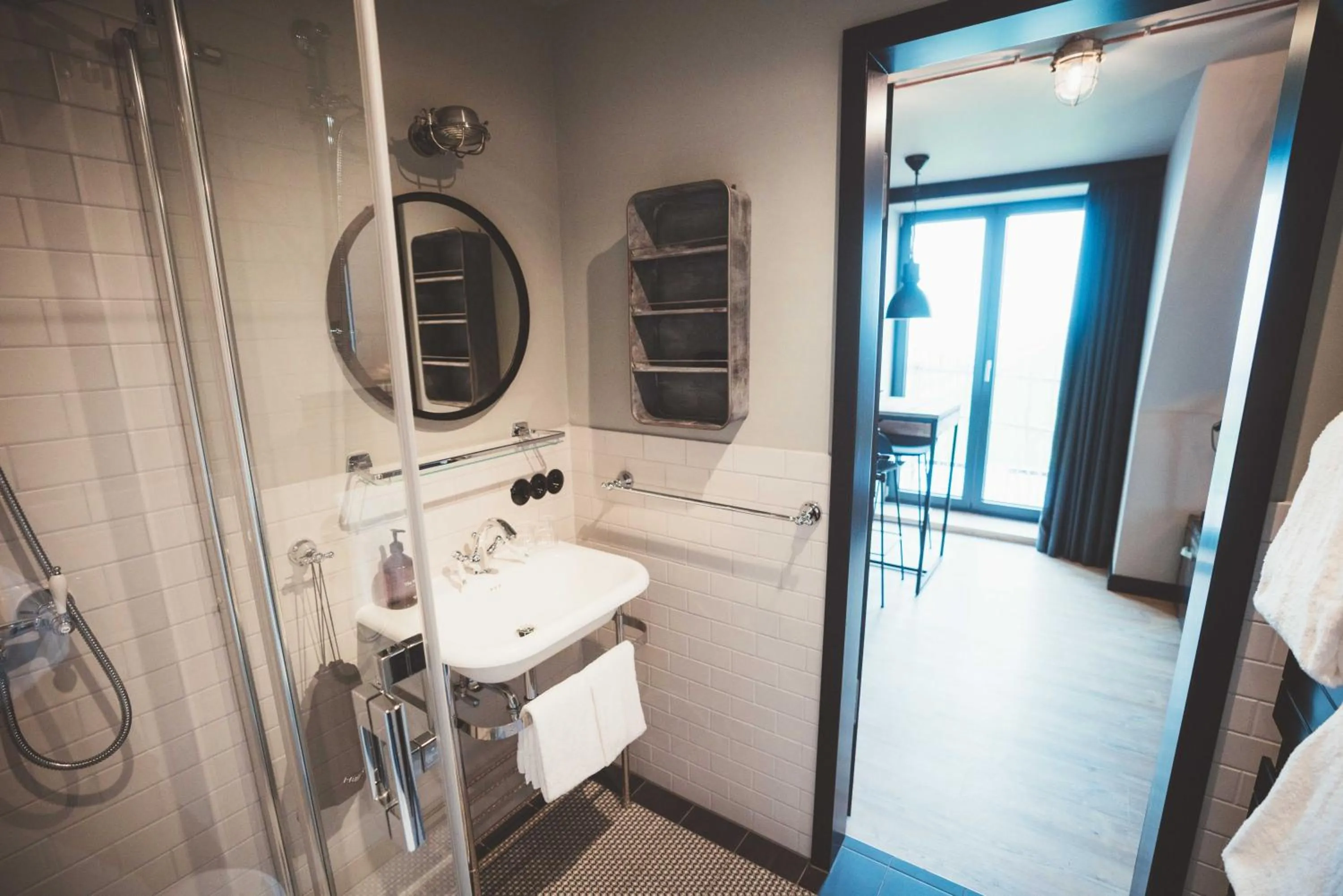 Shower in Fliegerdeich Hotel & Restaurant