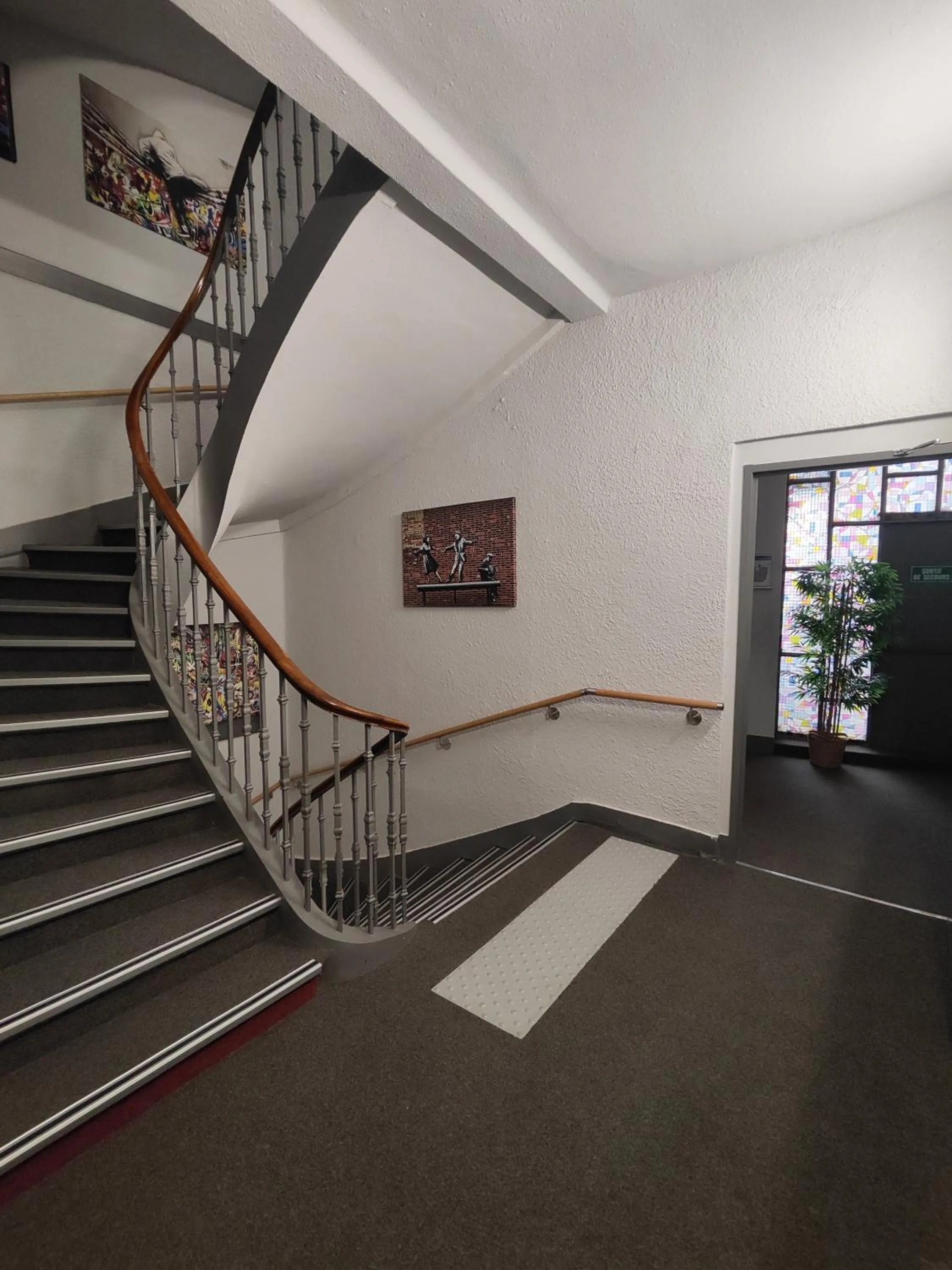 Brit Hotel Suisse et Bordeaux - Centre Gare