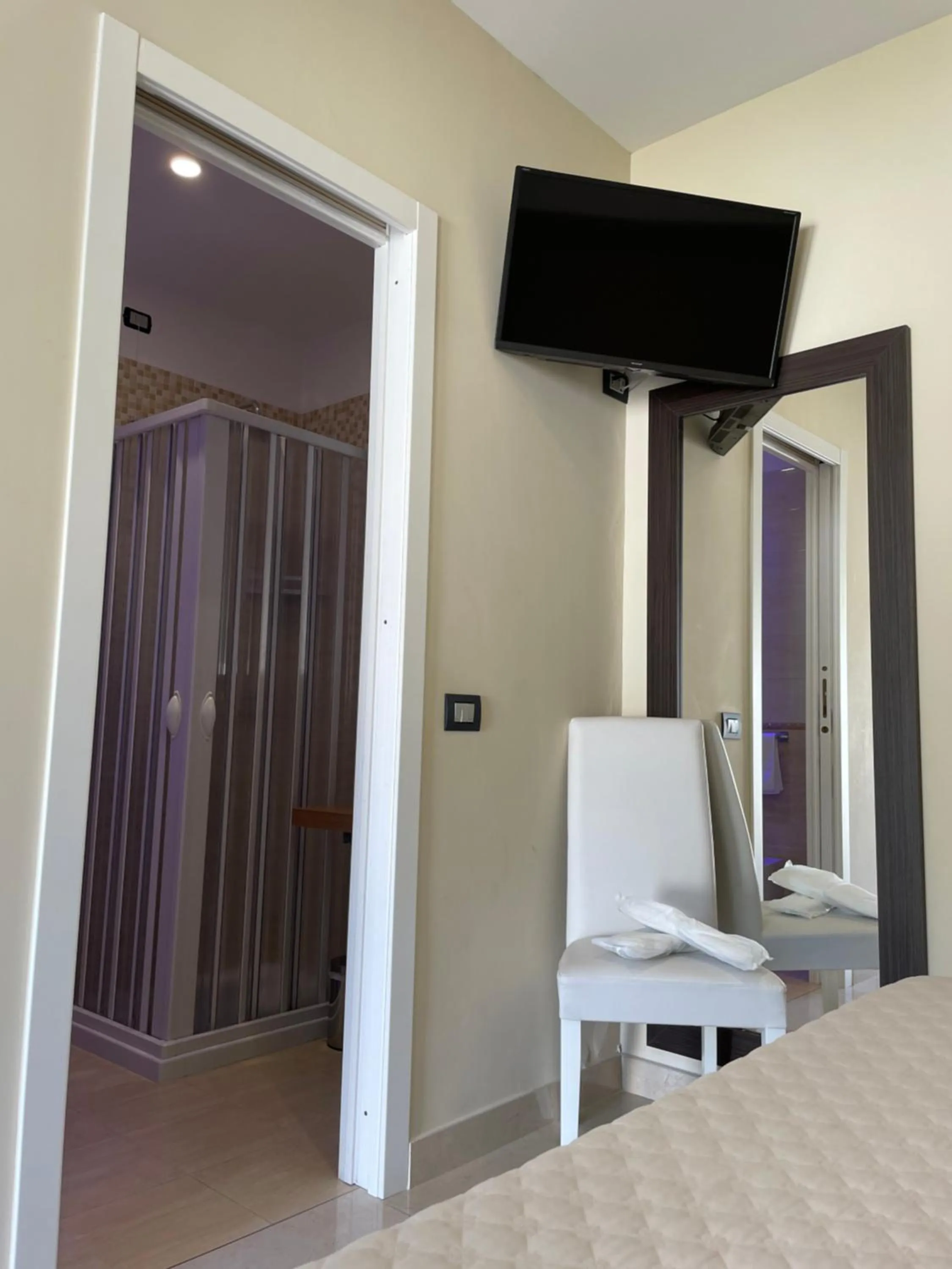 Bed in Grand Hotel Royal