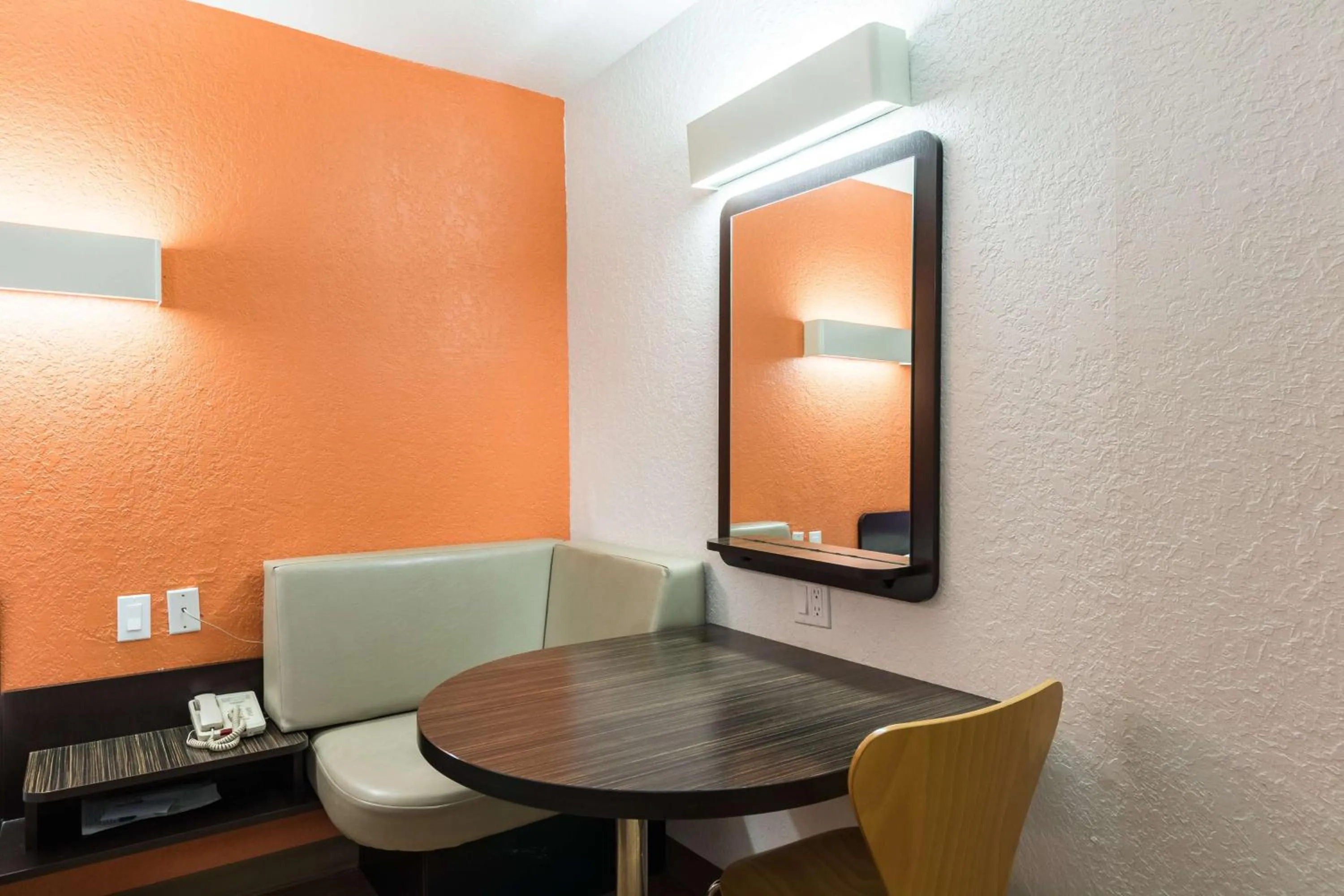 Lobby or reception in Motel 6-Uvalde, TX