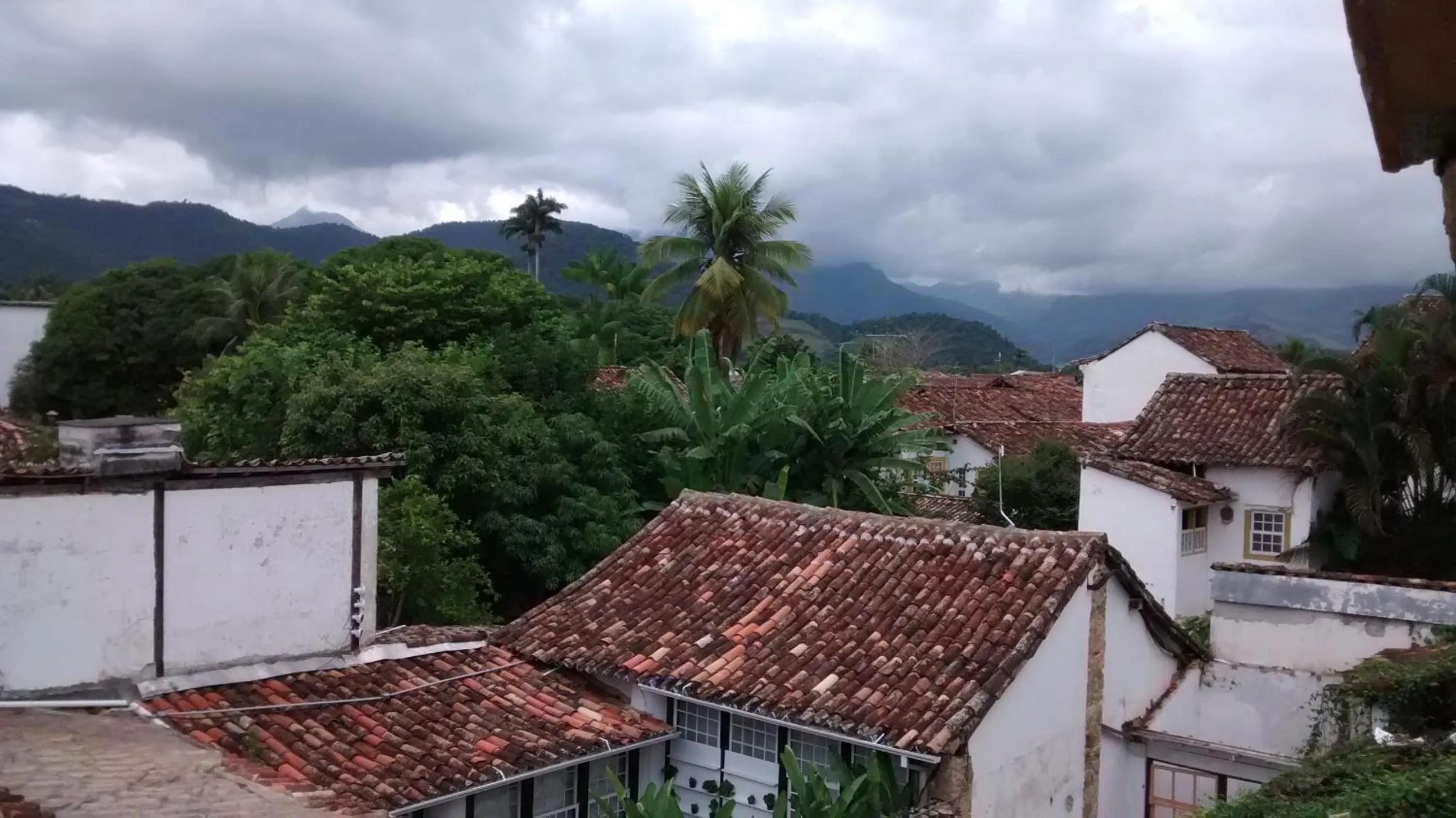 Day in Pousada Arte Colonial - Casarão Histórico do Séc XVIII - Lancha Própria