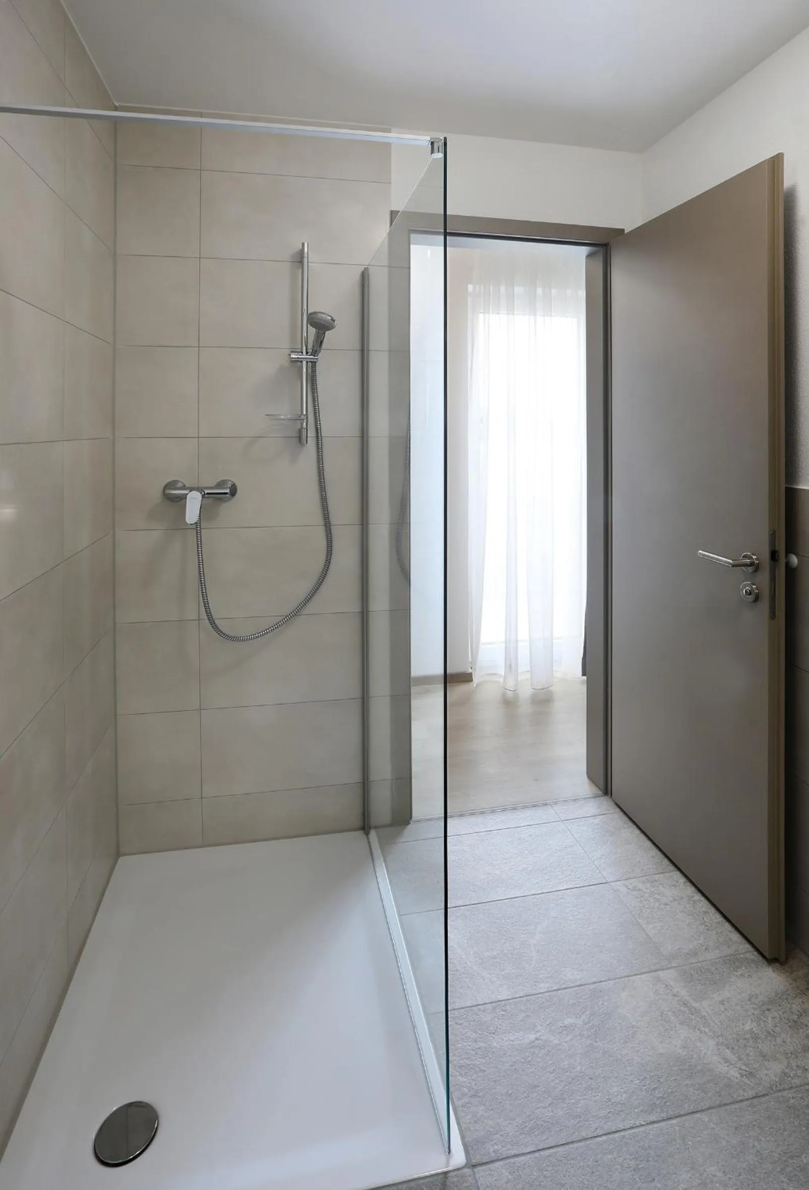 Shower in Apartment Hotel 37