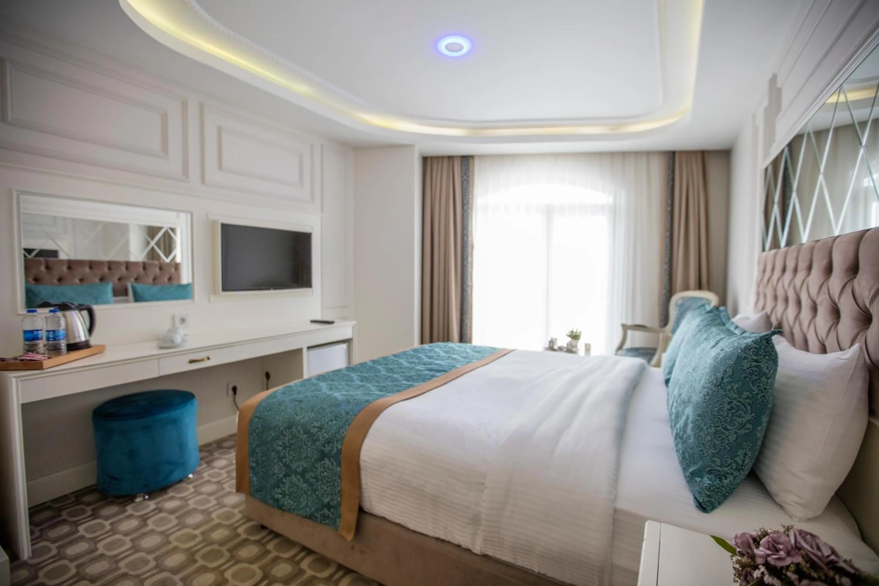 Photo of the whole room, Bed in Palde Hotel & Spa