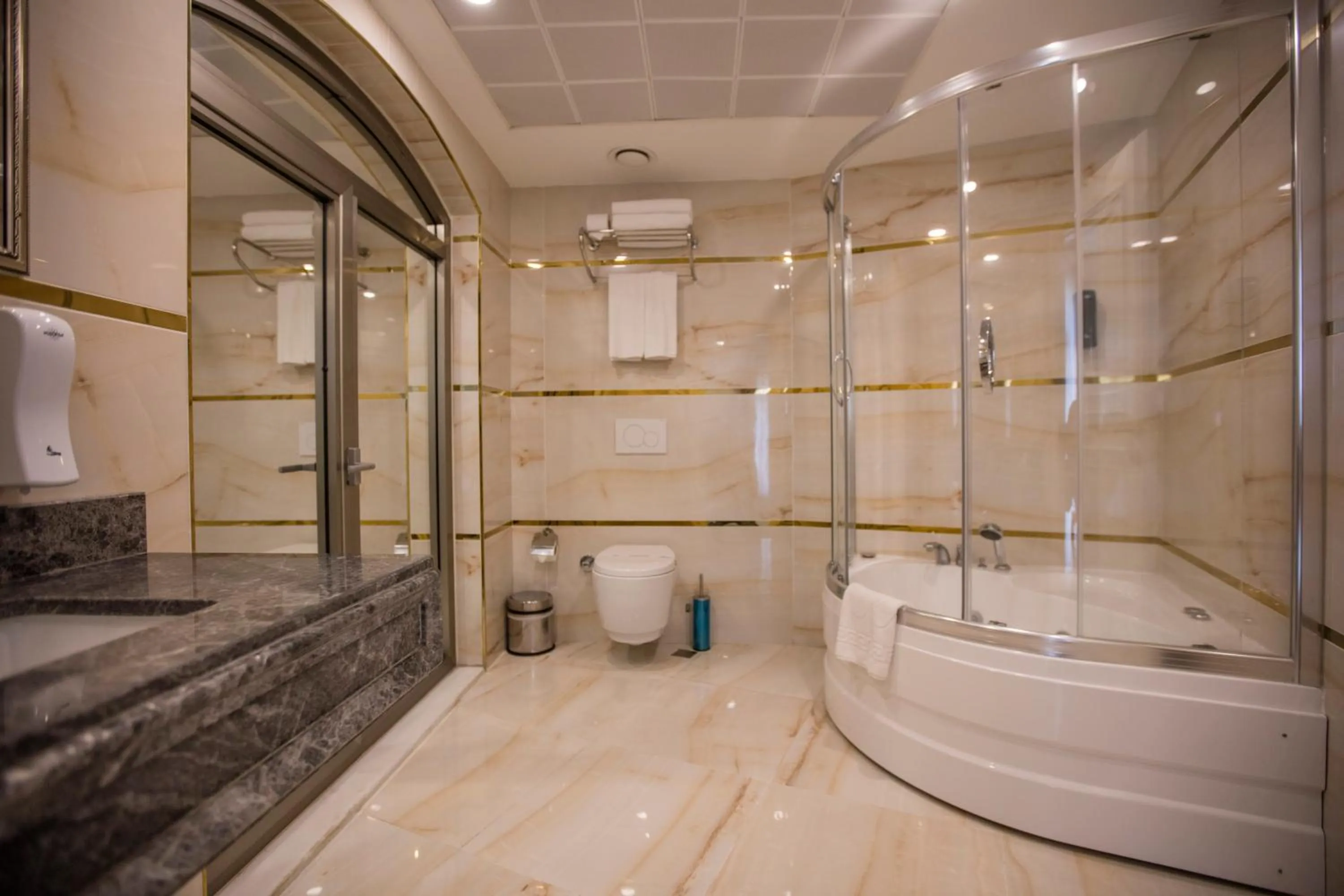 Bathroom in Palde Hotel & Spa