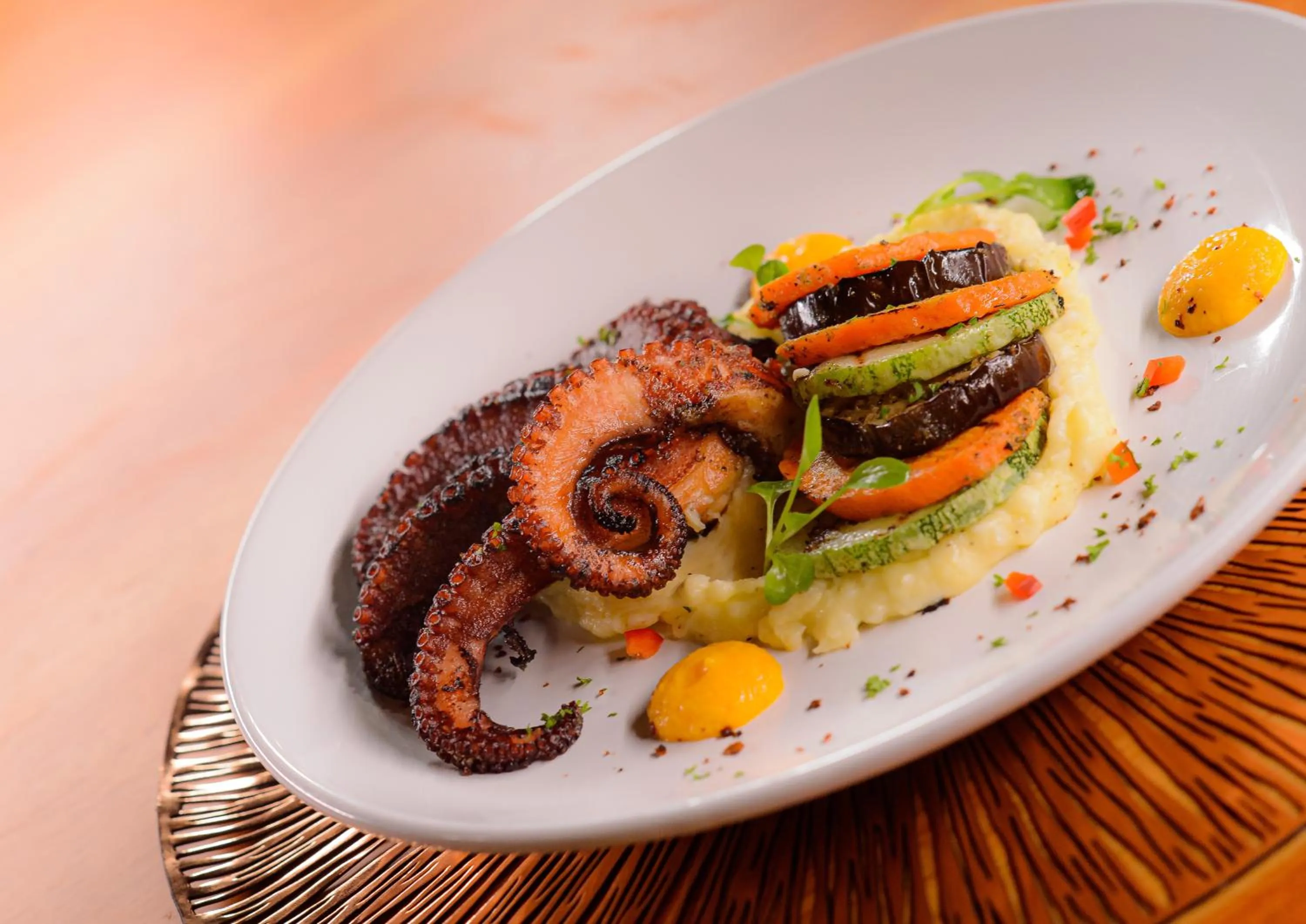 Food and drinks in Bahia del Sol Beach front Boutique Hotel