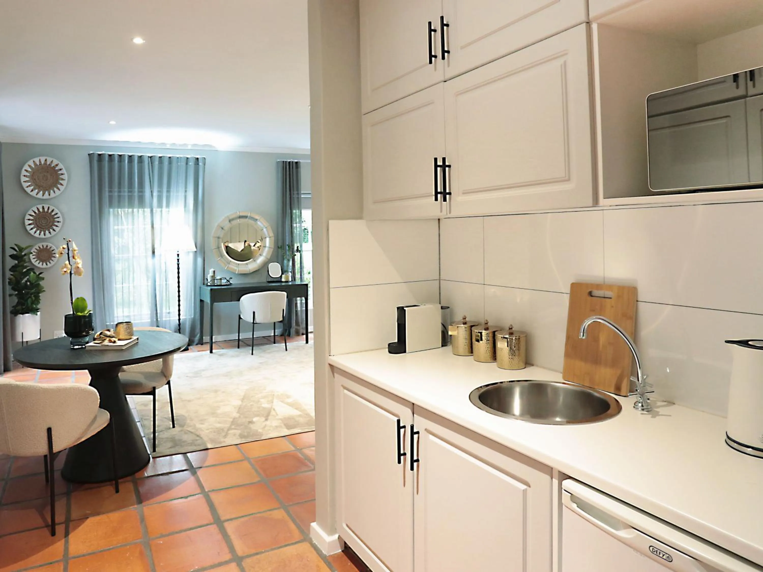 Kitchen or kitchenette in Sanddrif Stellenbosch Guest Farm