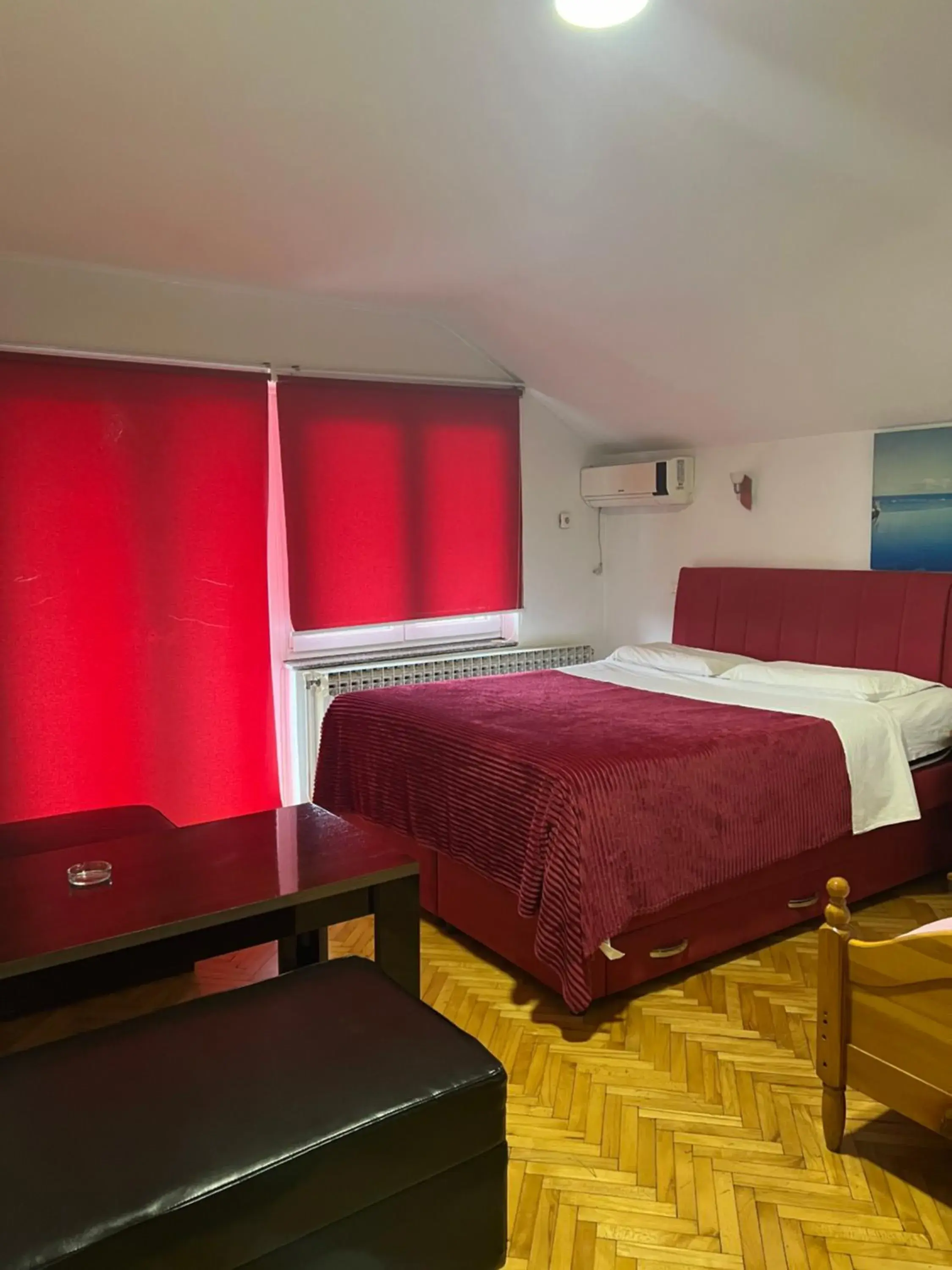 Deluxe Double Room with Extra Bed - single occupancy in Prenoćište SAMIR Deluxe Double Room with Extra Bed - single occupancy in Prenoćište SAMIR