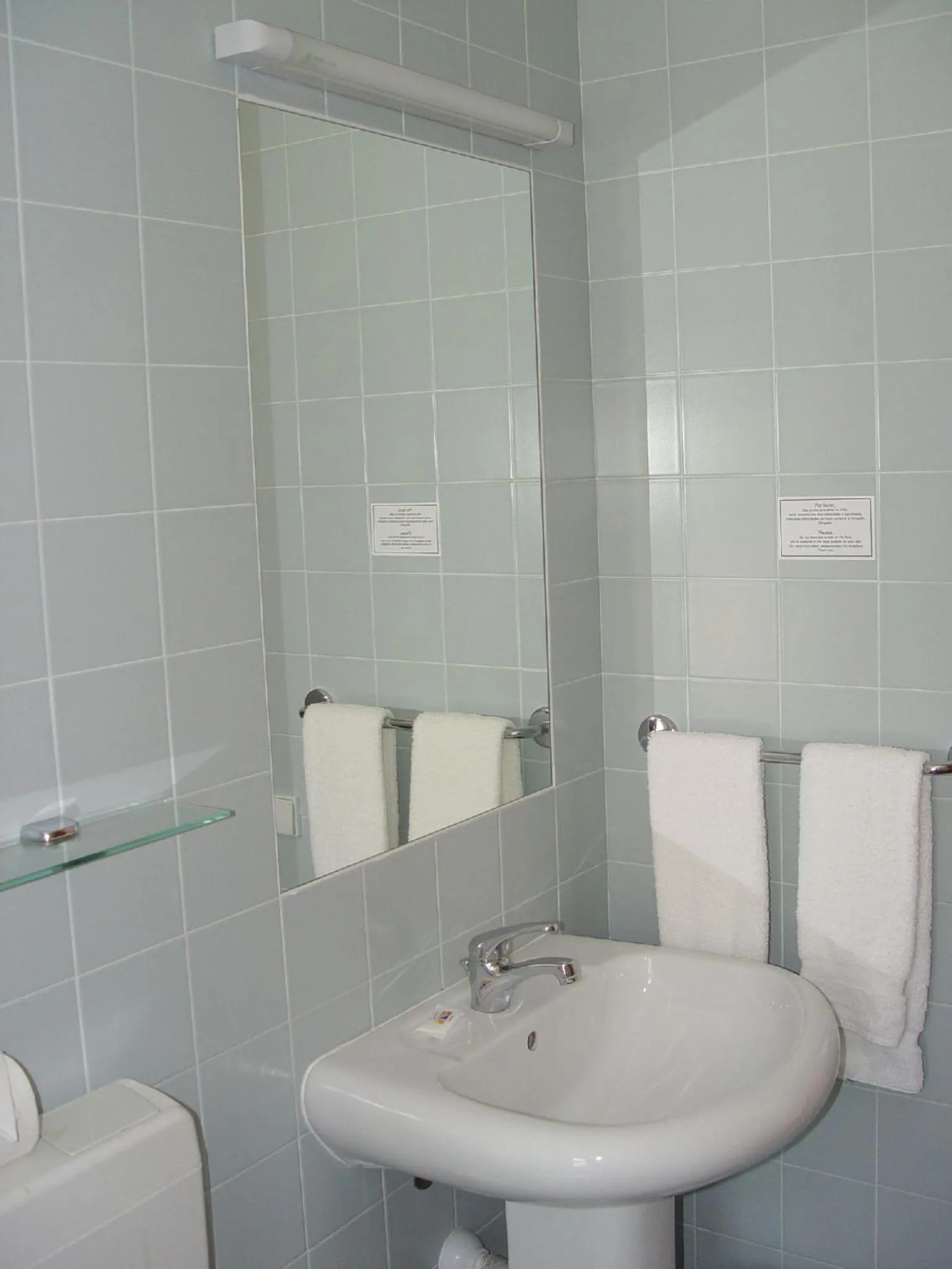 Bathroom in Quinta Das Figueirinhas & Quintinha Village