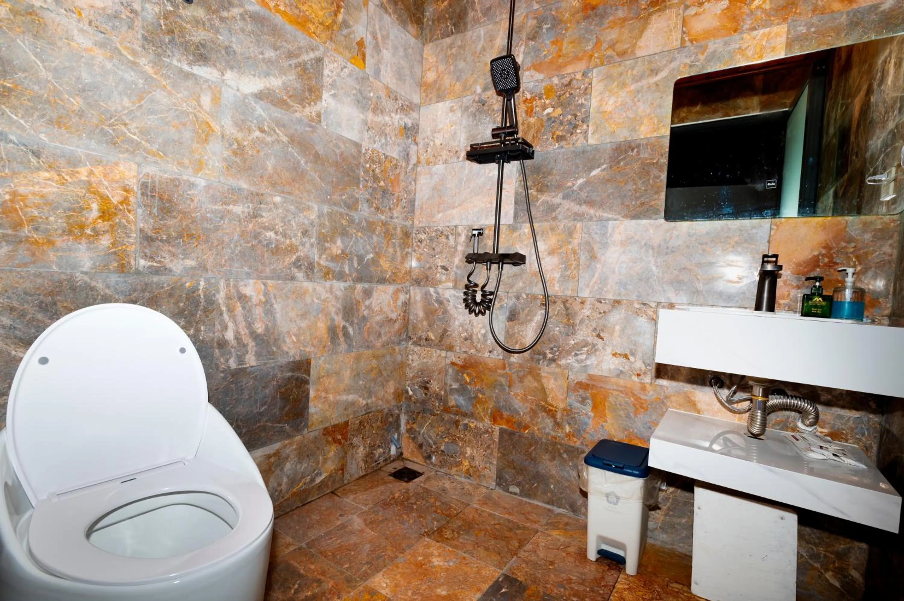 Shower in Hoi An Majestic Villa