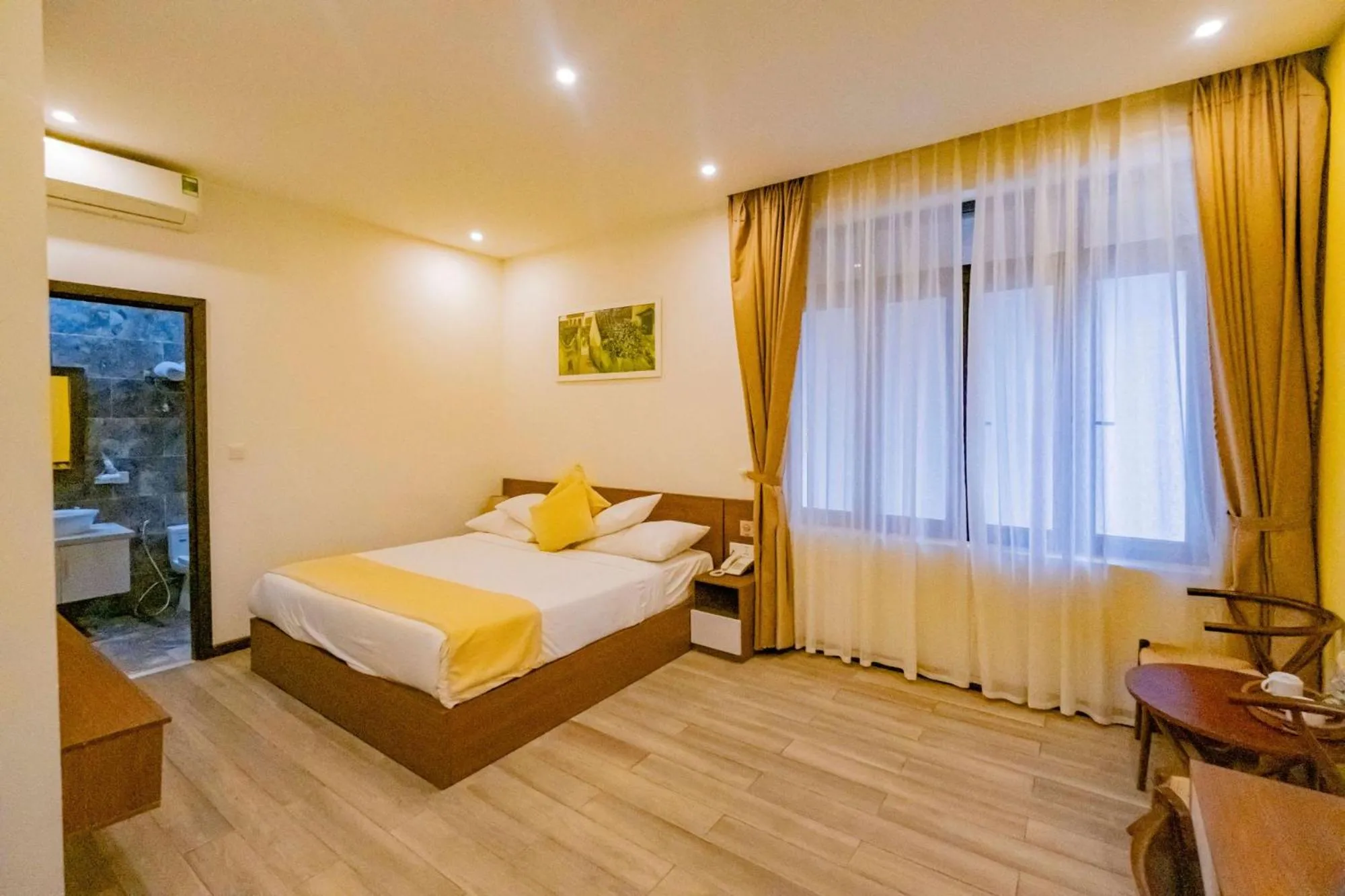 Bed in Hoi An Majestic Villa