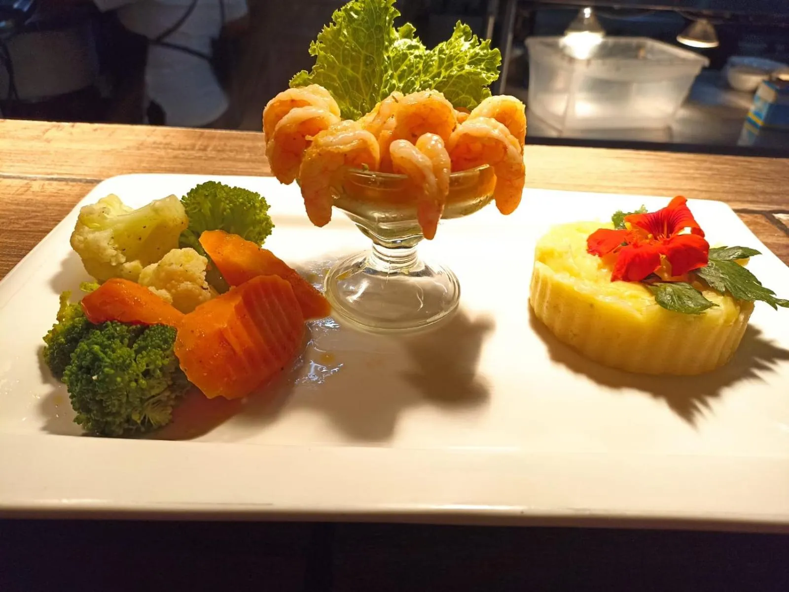 Restaurant/places to eat in Hotel El Bambu