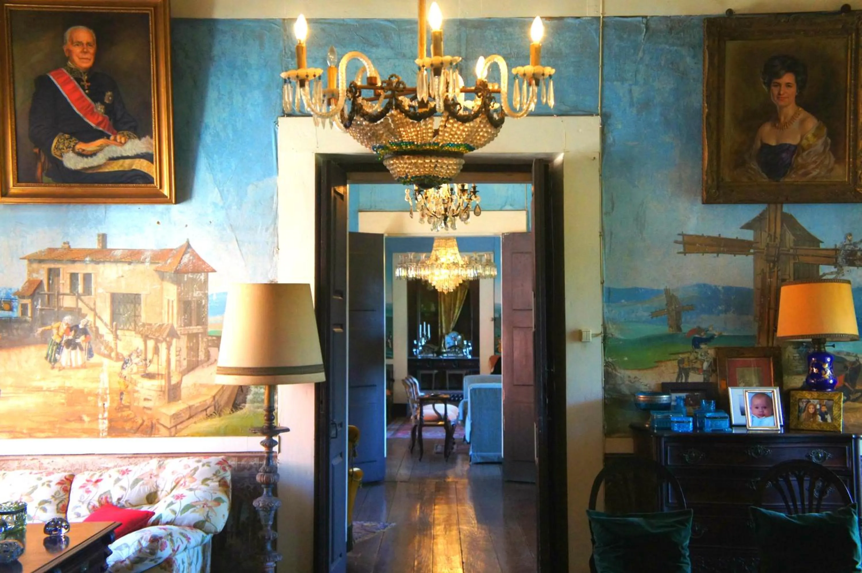 Decorative detail in Casa de Sezim