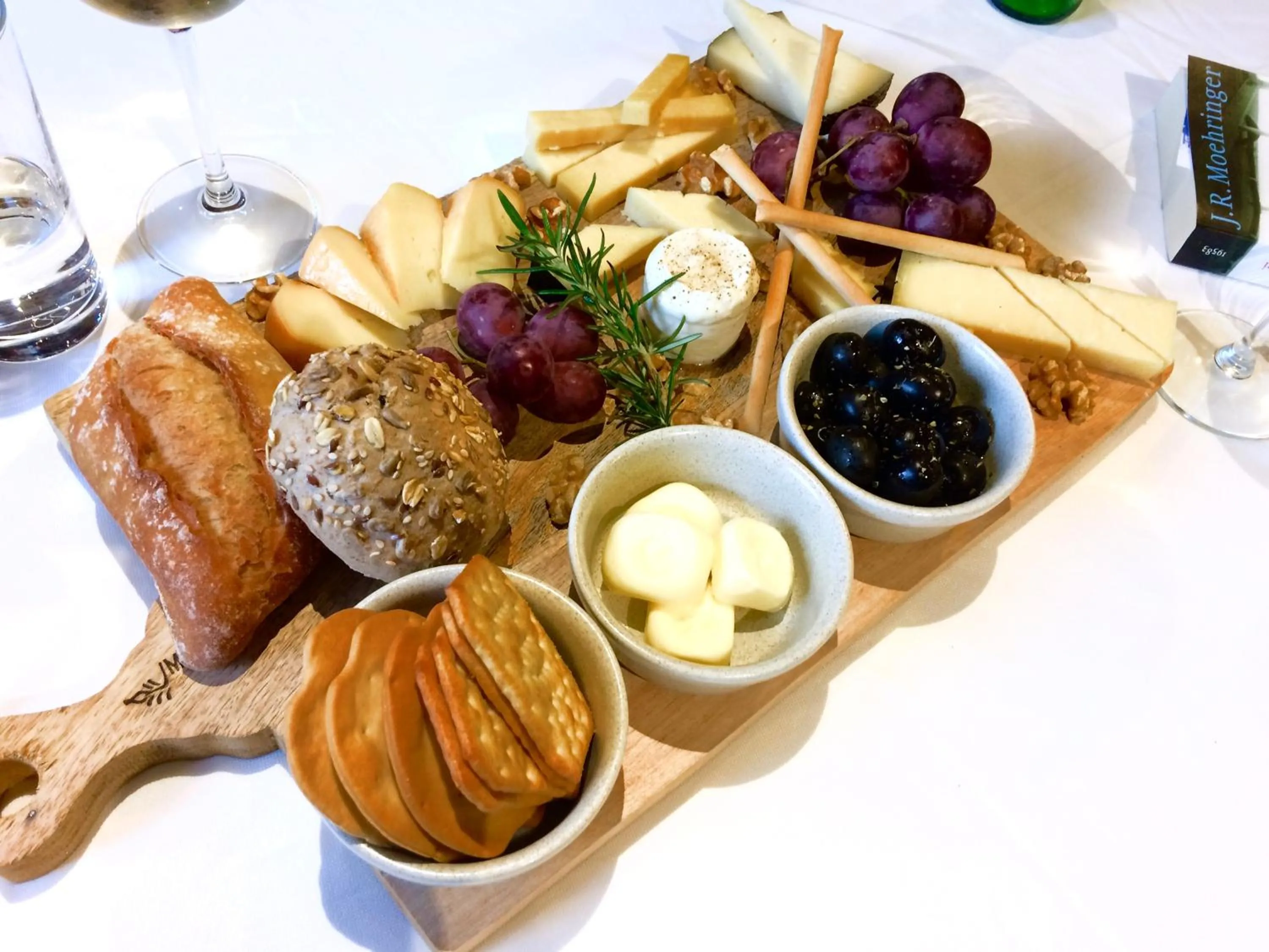 Meals in Casa de Sezim