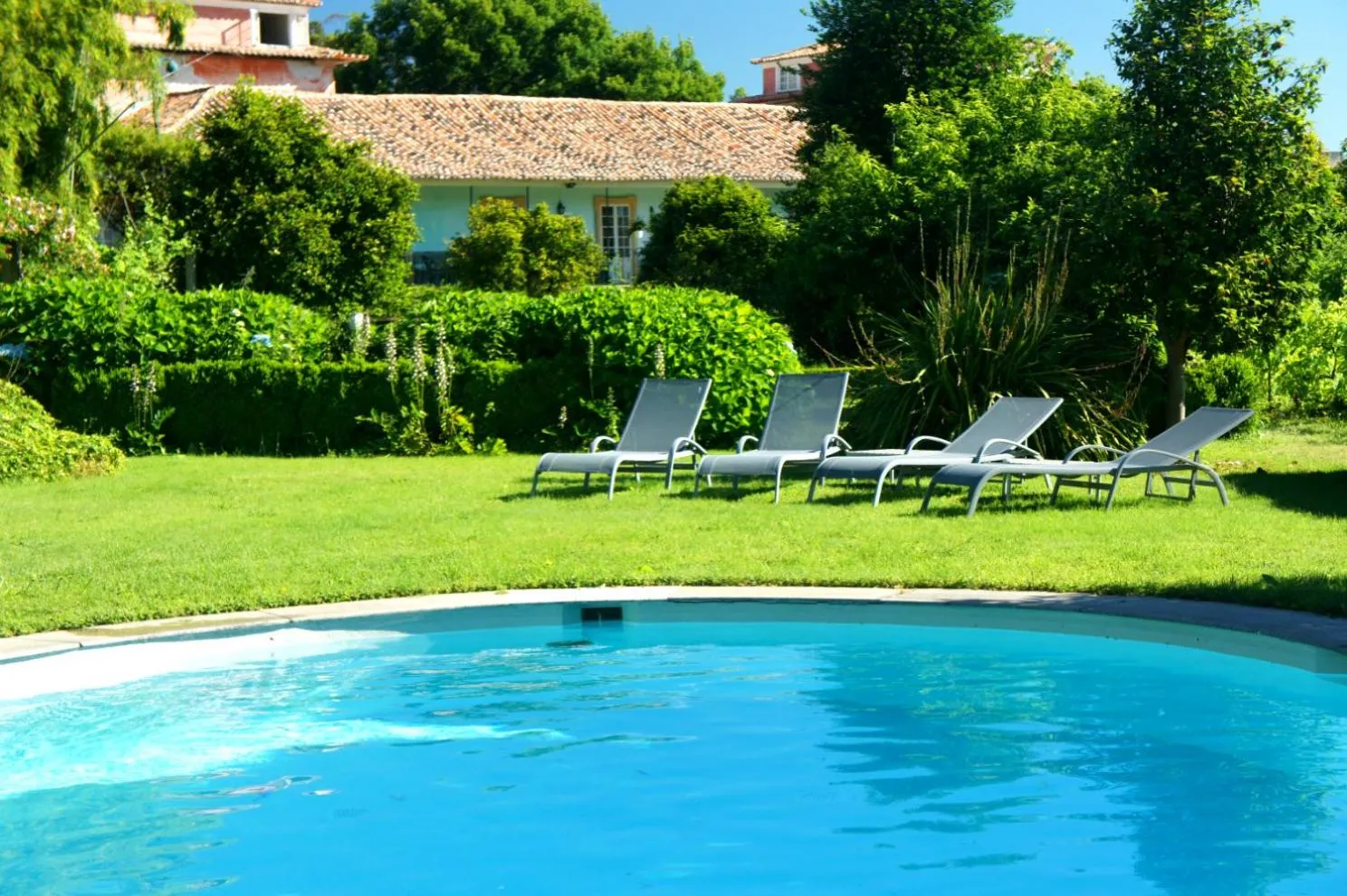 Swimming pool in Casa de Sezim