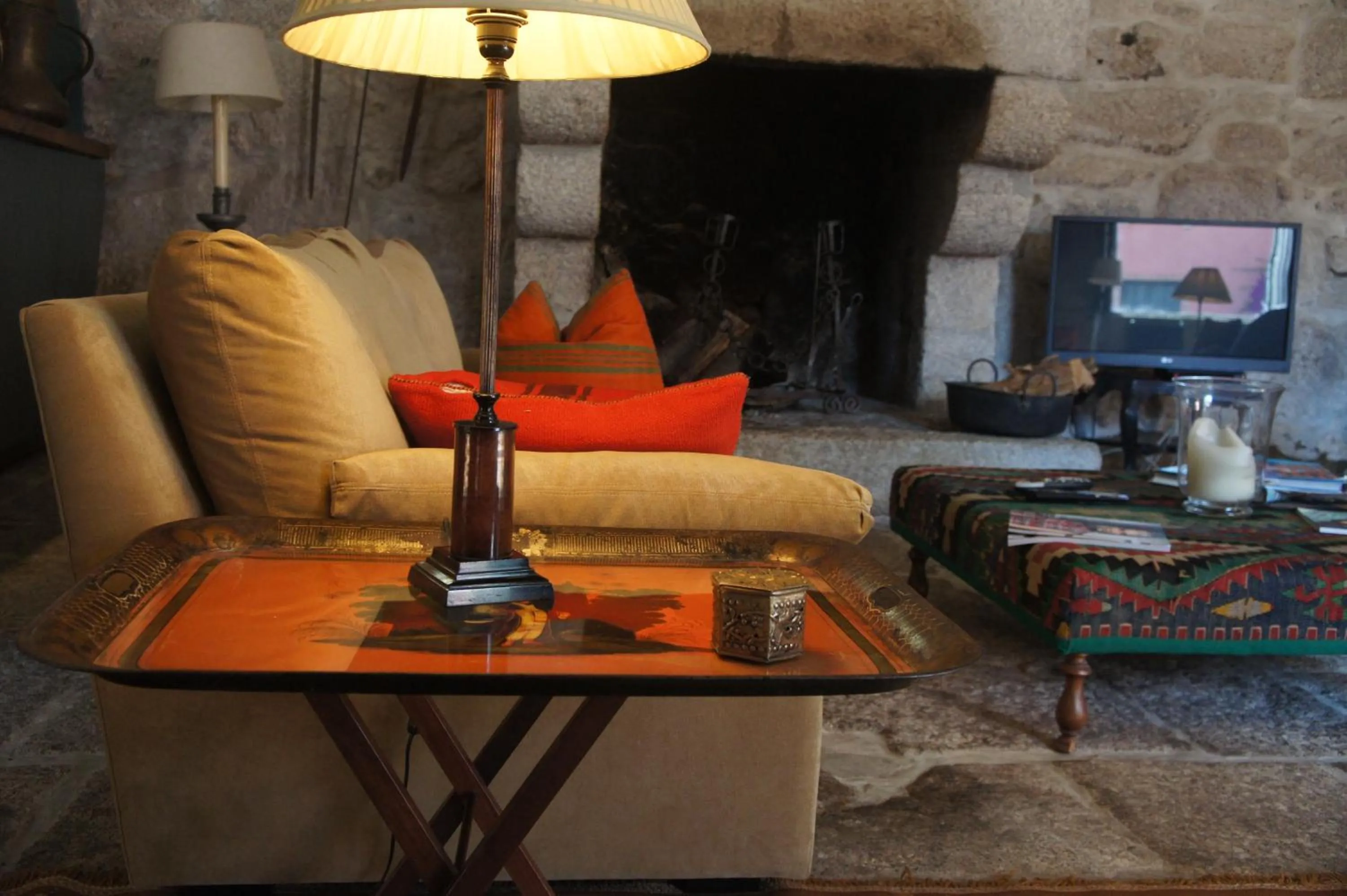 Communal lounge/ TV room in Casa de Sezim